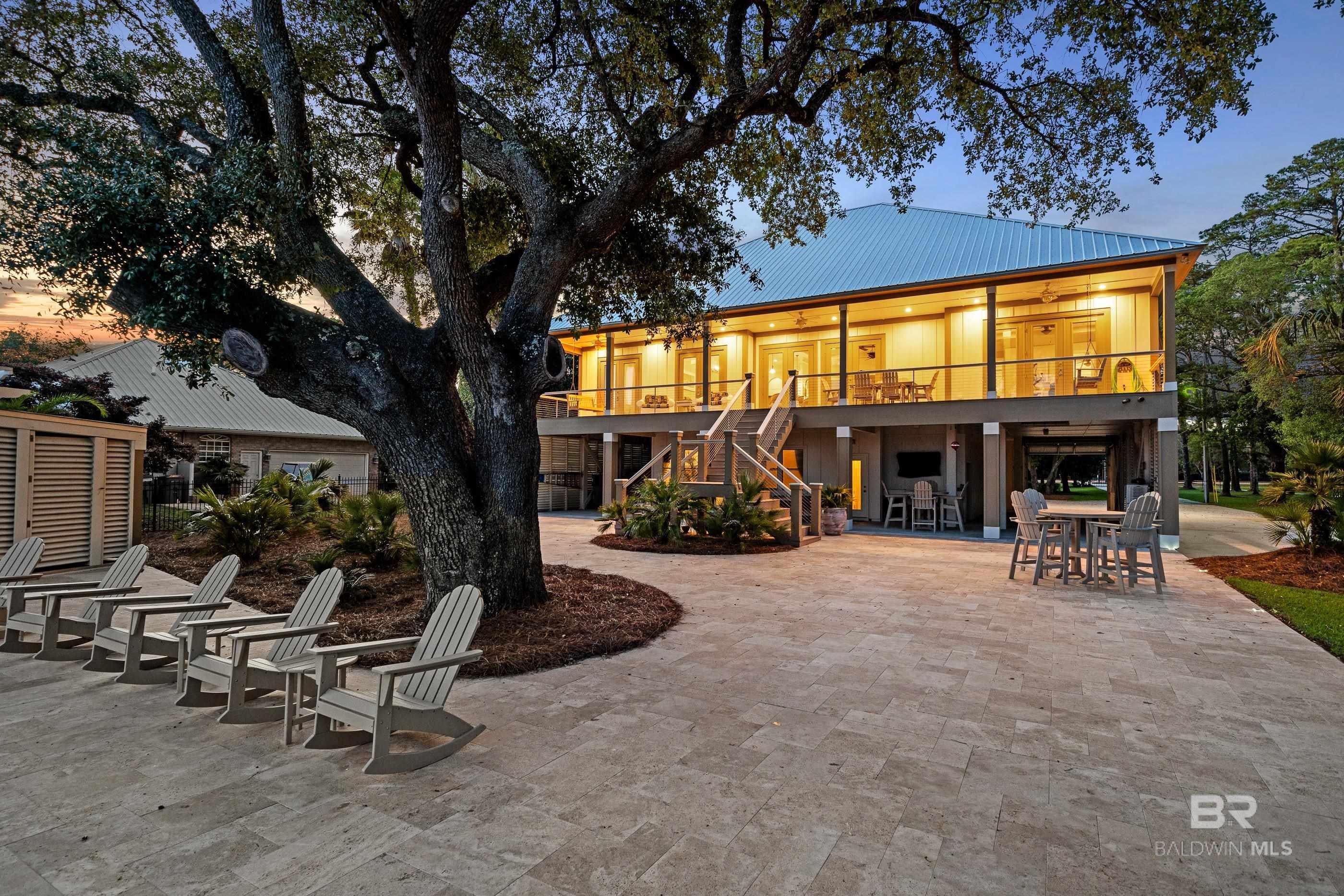 Gulf Shores, Alabama, 36542, United States, 6 Bedrooms Bedrooms, ,4 BathroomsBathrooms,Residential,Active,2044186