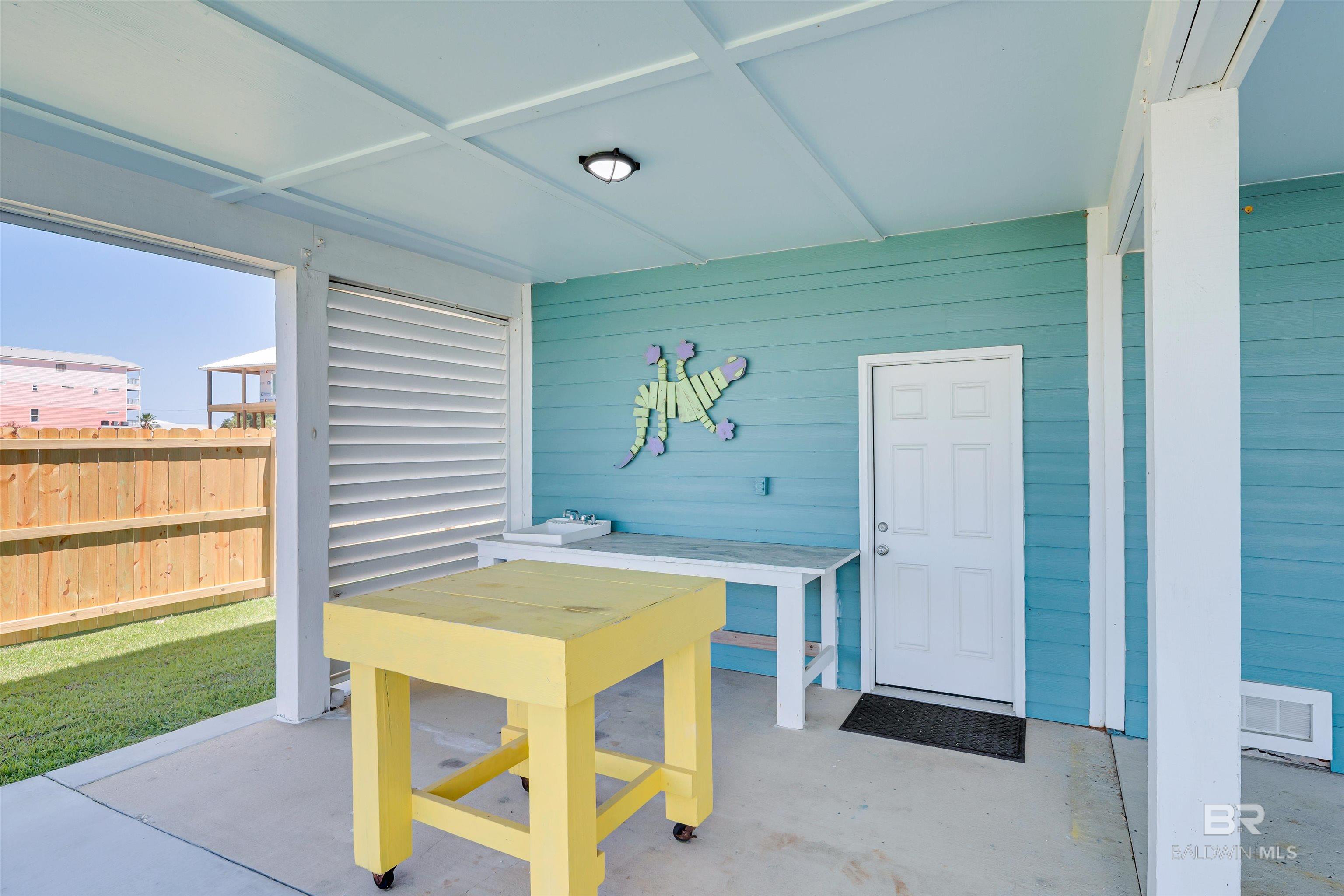 Gulf Shores, Alabama, 36542, United States, 4 Bedrooms Bedrooms, ,4 BathroomsBathrooms,Residential,Active,1898018