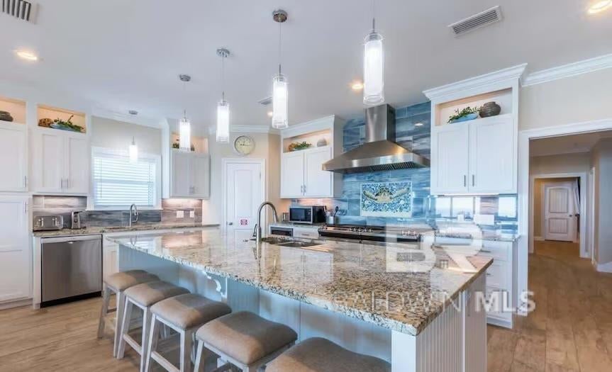 Gulf Shores, Alabama, 36542, United States, 11 Bedrooms Bedrooms, ,12 BathroomsBathrooms,Residential,Active,1871602