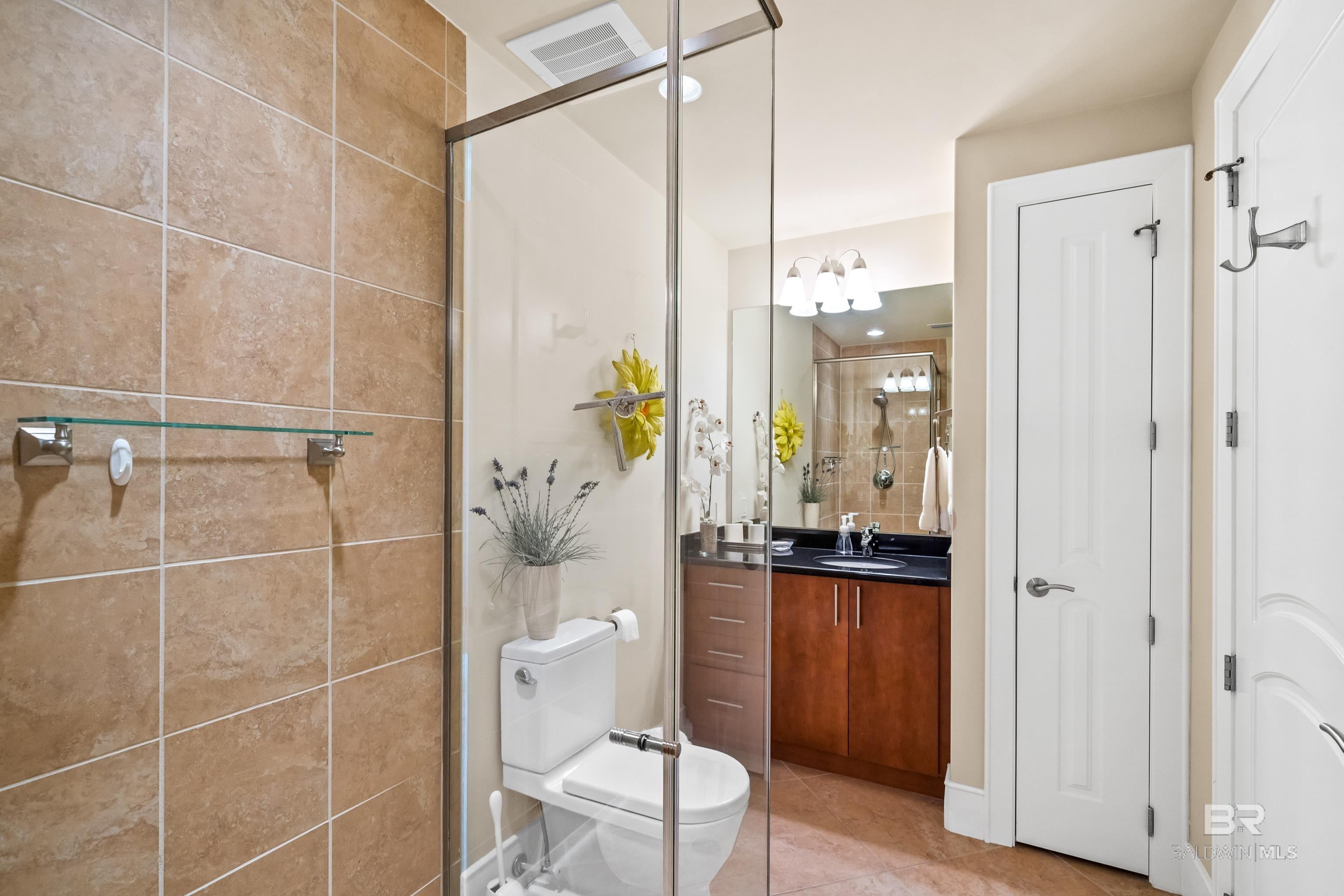 Orange Beach, Alabama, 36561, United States, ,5 BathroomsBathrooms,Residential,Active,1702105