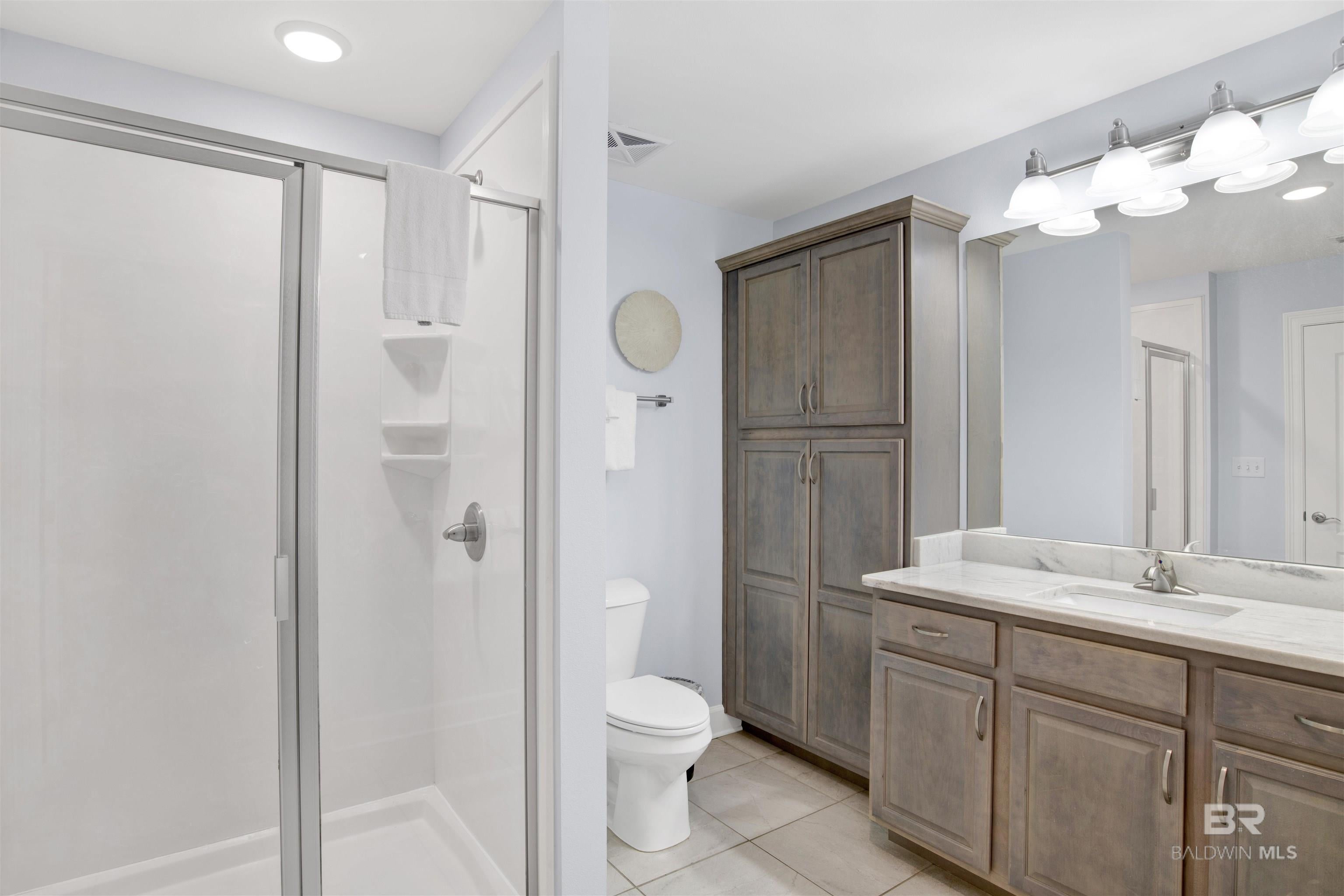 Orange Beach, Alabama, 36561, United States, ,3 BathroomsBathrooms,Residential,Active,1806921