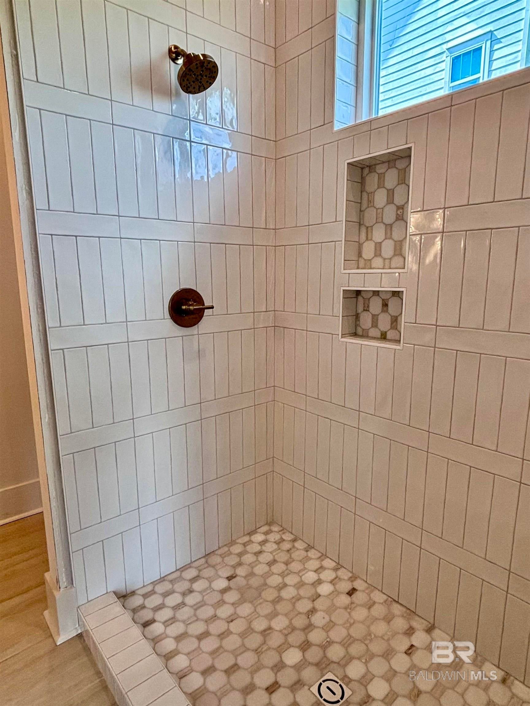 Orange Beach, Alabama, 36561, United States, 5 Bedrooms Bedrooms, ,6 BathroomsBathrooms,Residential,Active,1961908