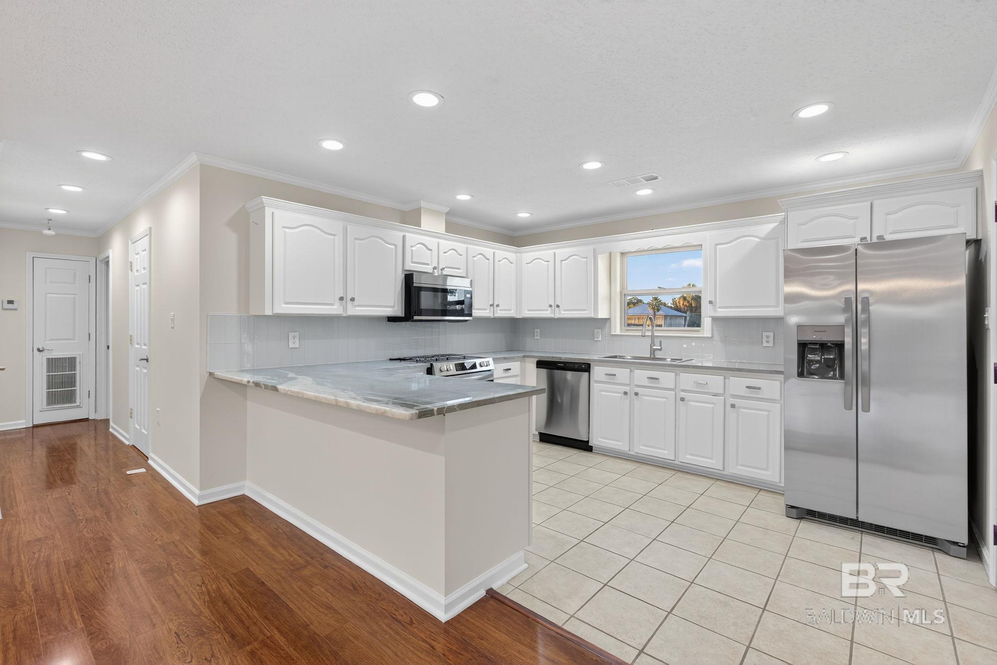 Orange Beach, Alabama, 36561, United States, 3 Bedrooms Bedrooms, ,2 BathroomsBathrooms,Residential,Active,1899240