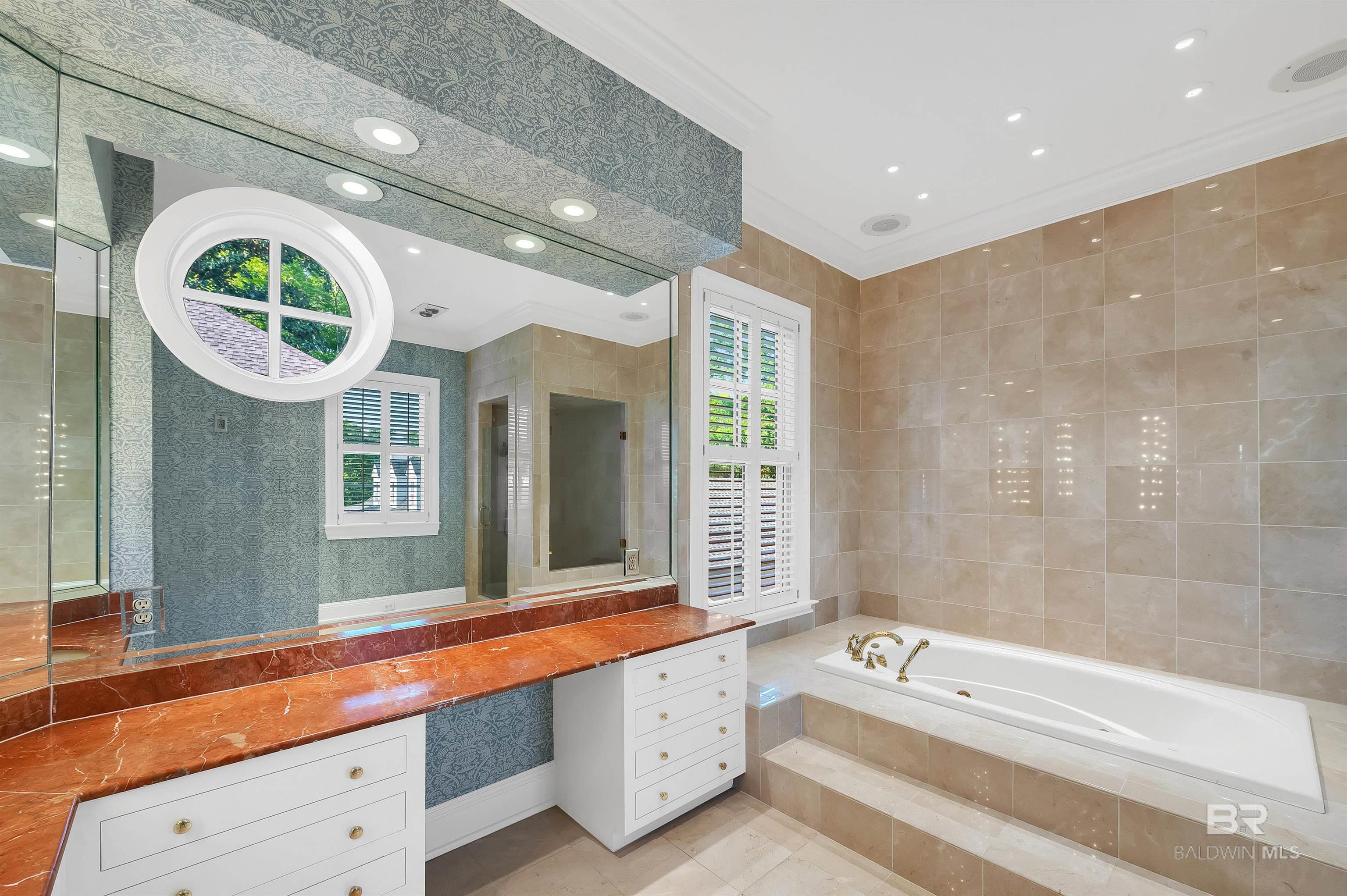 Daphne, Alabama, 36526, United States, ,6 BathroomsBathrooms,Residential,Active,1780390