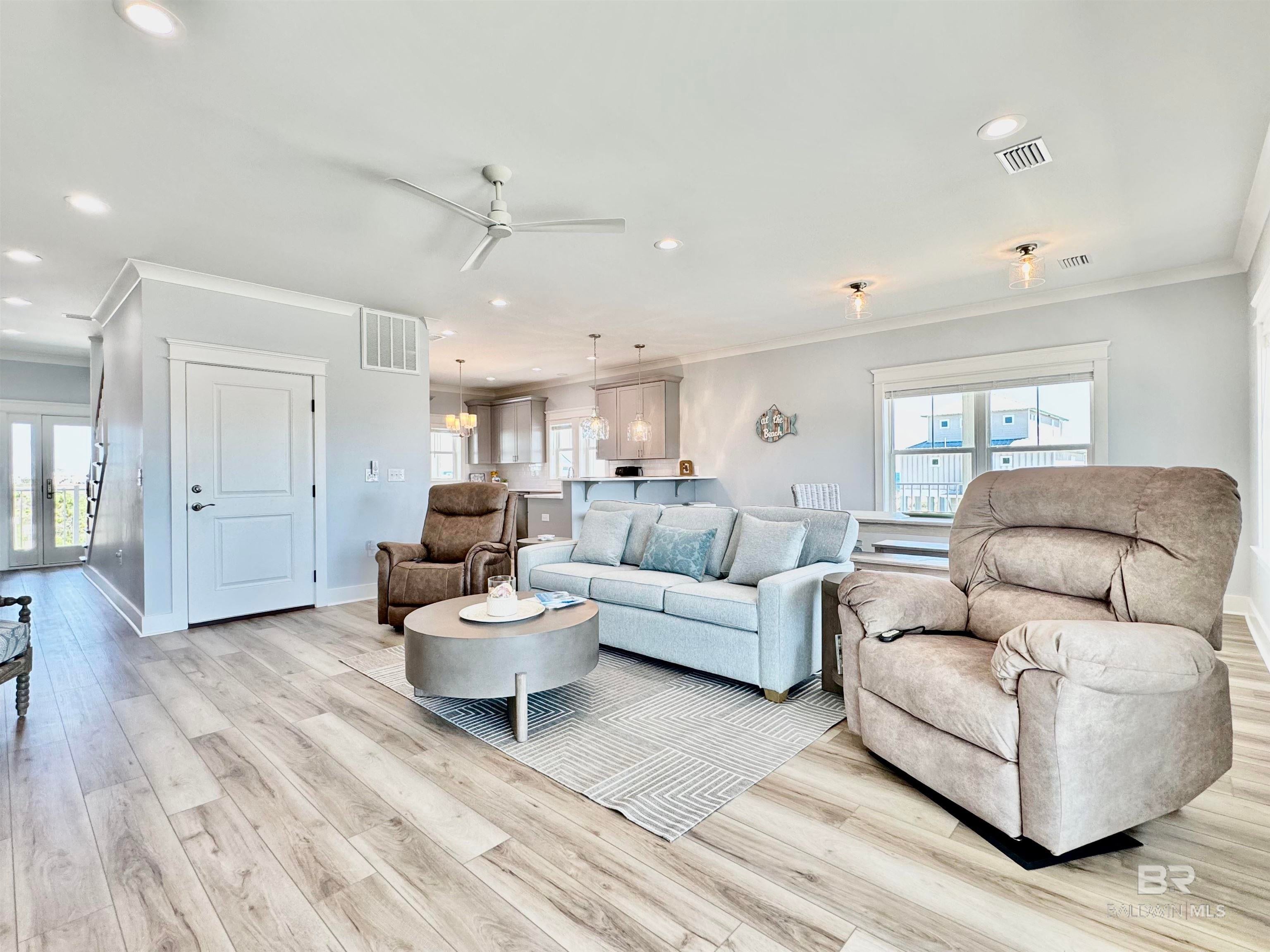Gulf Shores, Alabama, 36542, United States, ,6 BathroomsBathrooms,Residential,Active,1798119