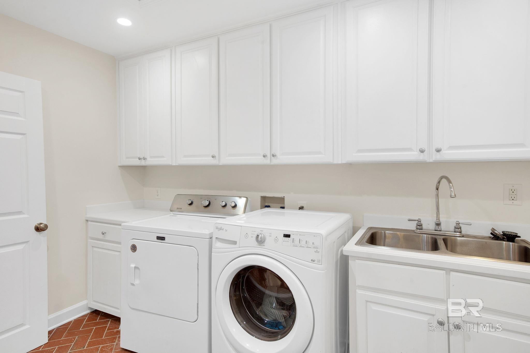 Orange Beach, Alabama, 36561, United States, 3 Bedrooms Bedrooms, ,4 BathroomsBathrooms,Residential,Active,1889028