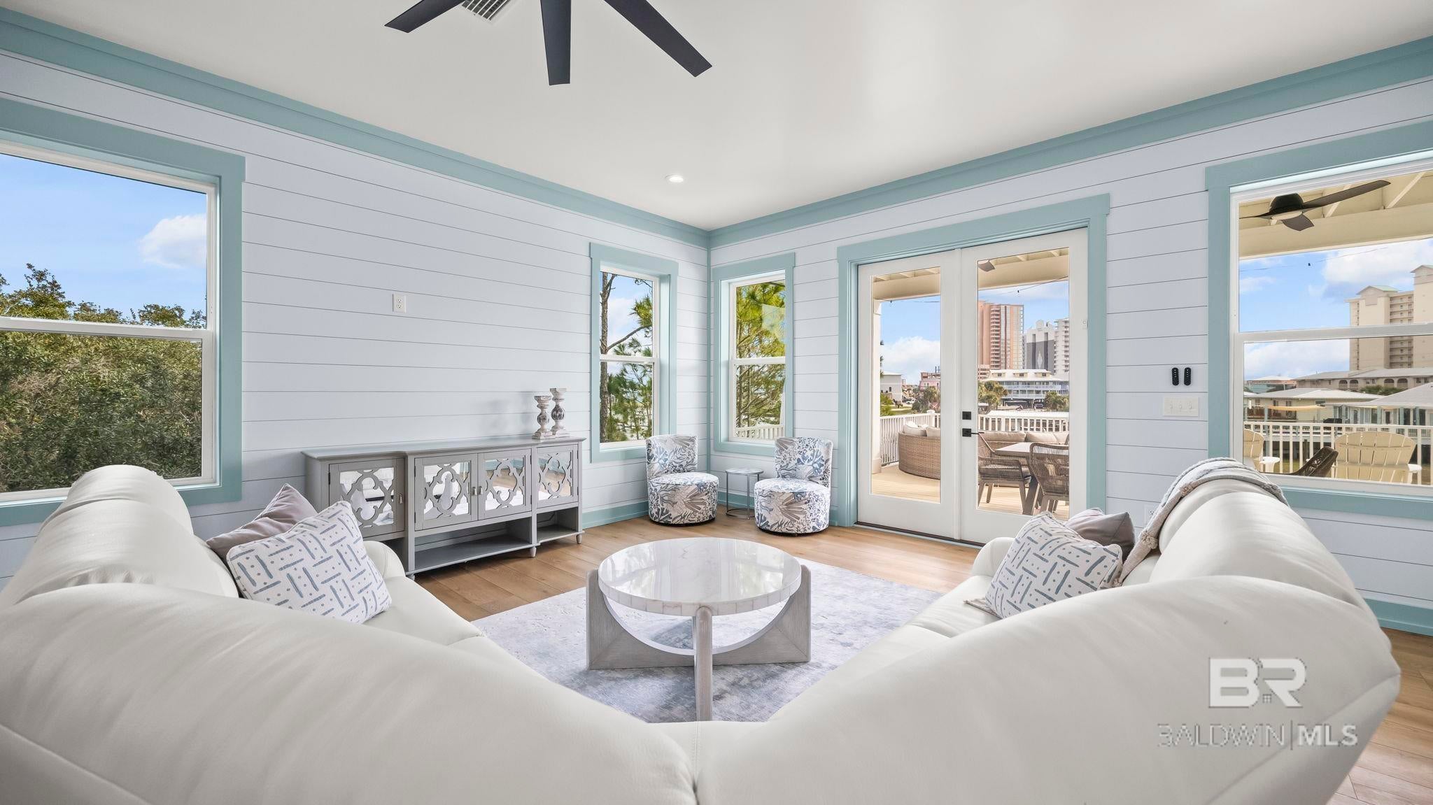 Gulf Shores, Alabama, 36542, United States, 6 Bedrooms Bedrooms, ,4 BathroomsBathrooms,Residential,Active,2009422