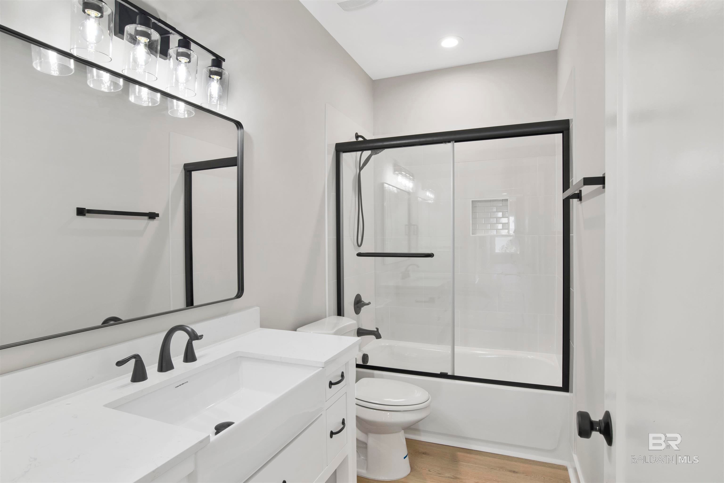 Gulf Shores, Alabama, 36542, United States, 4 Bedrooms Bedrooms, ,4 BathroomsBathrooms,Residential,Active,1954315