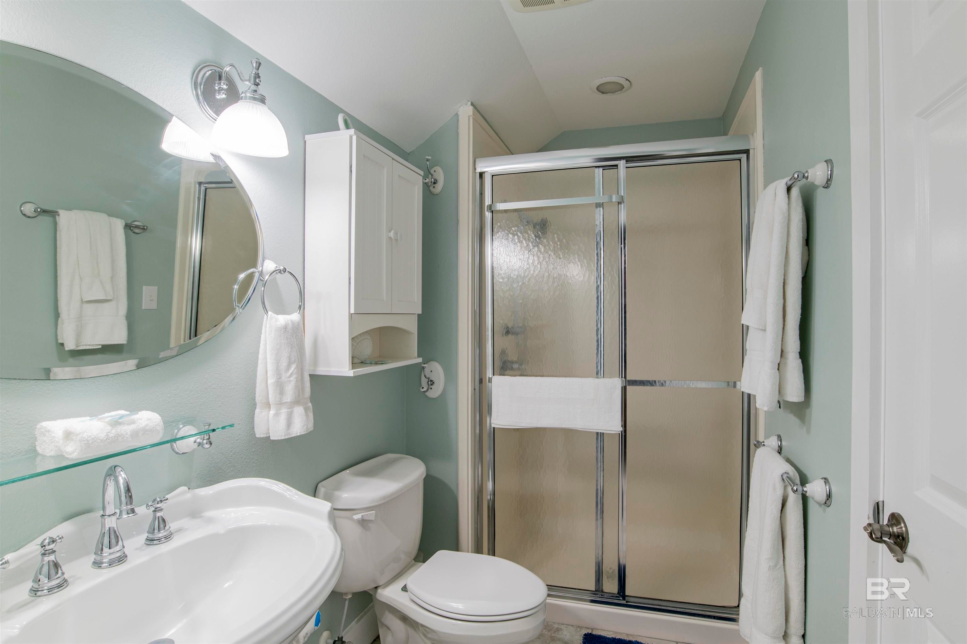 Gulf Shores, Alabama, 36542, United States, 6 Bedrooms Bedrooms, ,7 BathroomsBathrooms,Residential,Active,1952446