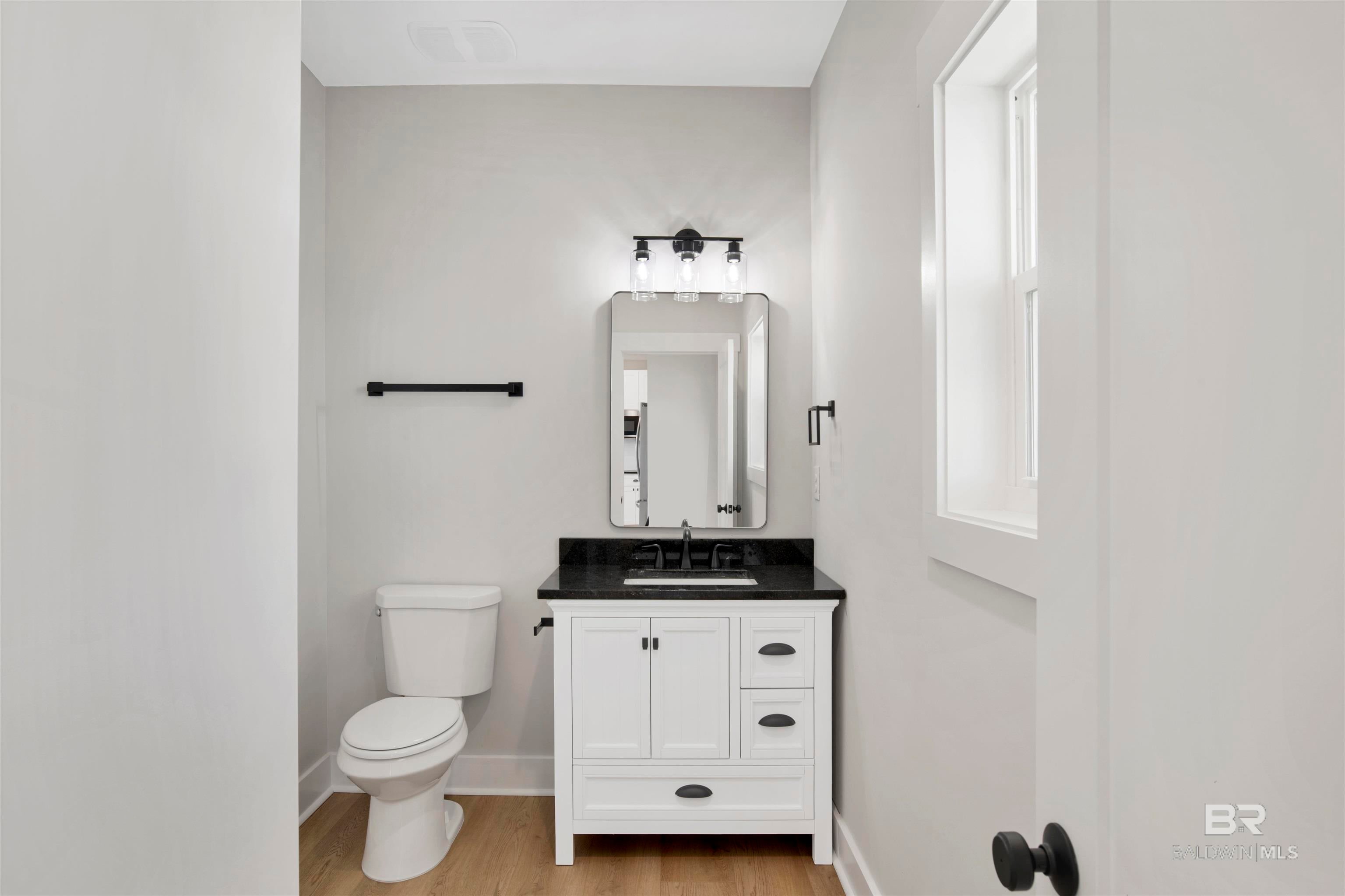 Gulf Shores, Alabama, 36542, United States, 4 Bedrooms Bedrooms, ,4 BathroomsBathrooms,Residential,Active,1954315