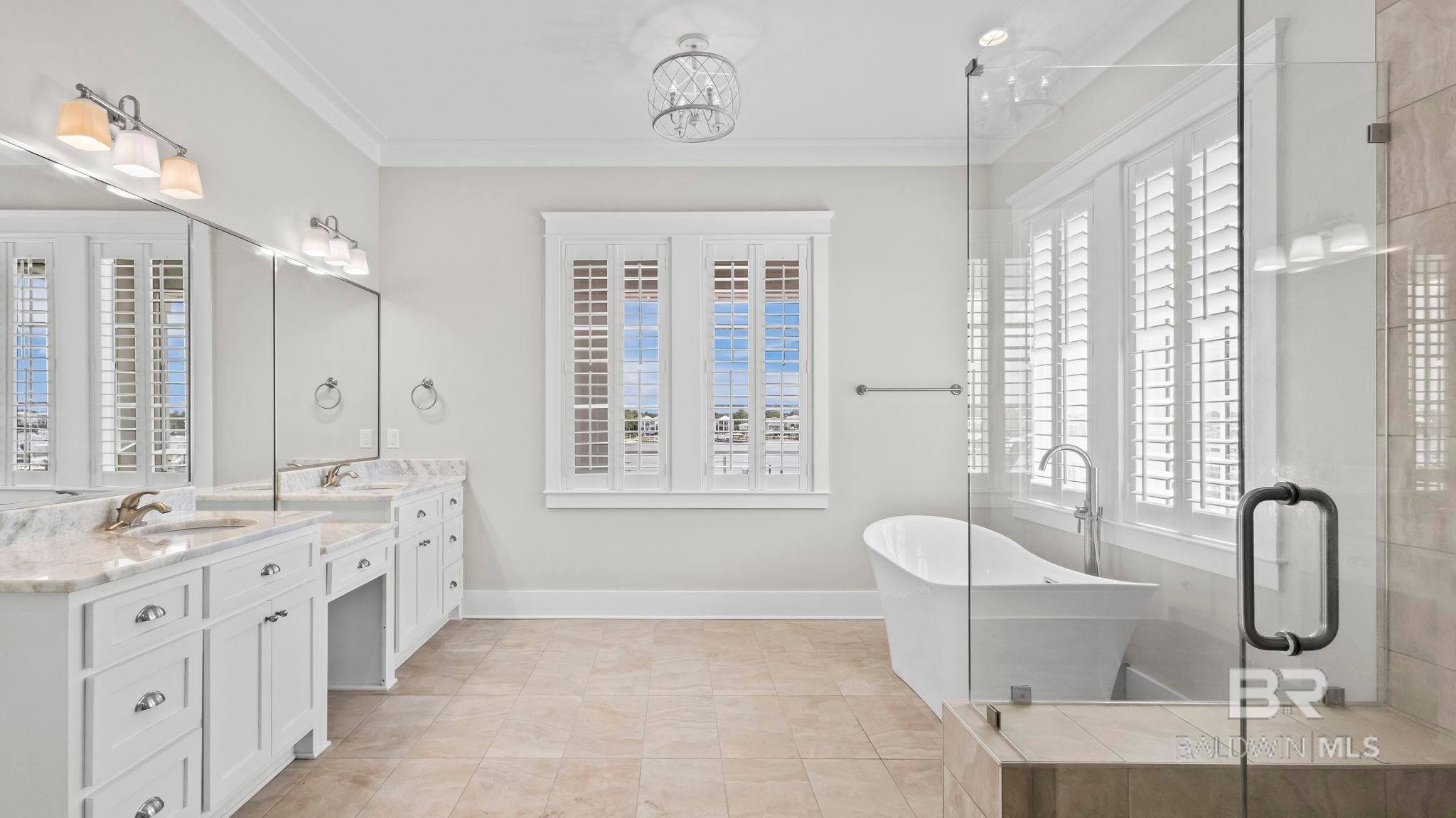 Orange Beach, Alabama, 36561, United States, 5 Bedrooms Bedrooms, ,5 BathroomsBathrooms,Residential,Active,1889336