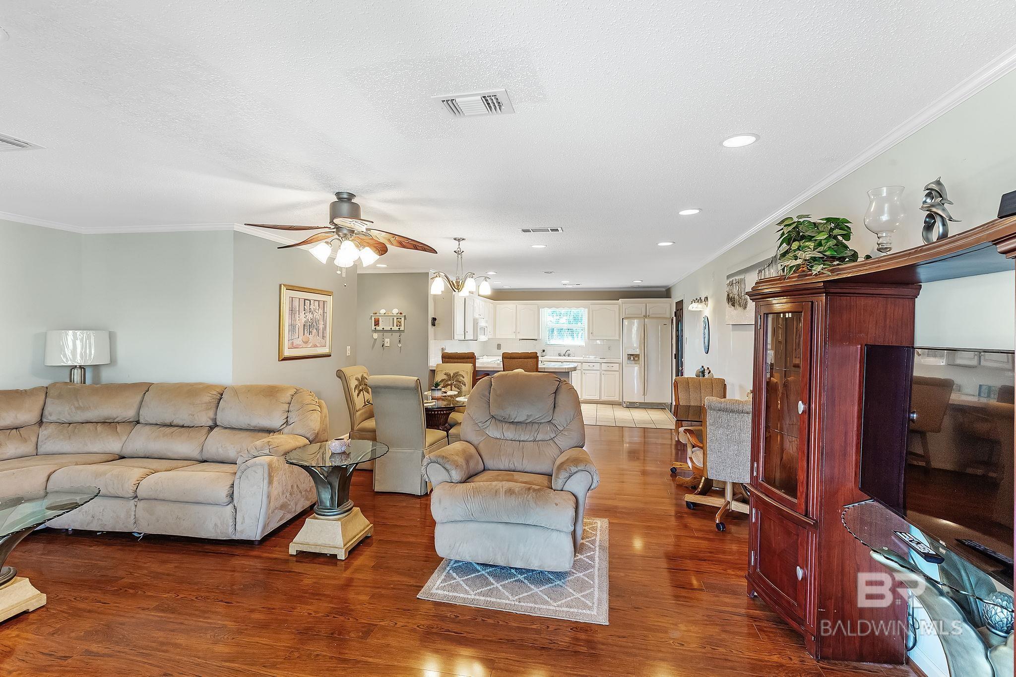 Orange Beach, Alabama, 36561, United States, 3 Bedrooms Bedrooms, ,2 BathroomsBathrooms,Residential,Active,1899240