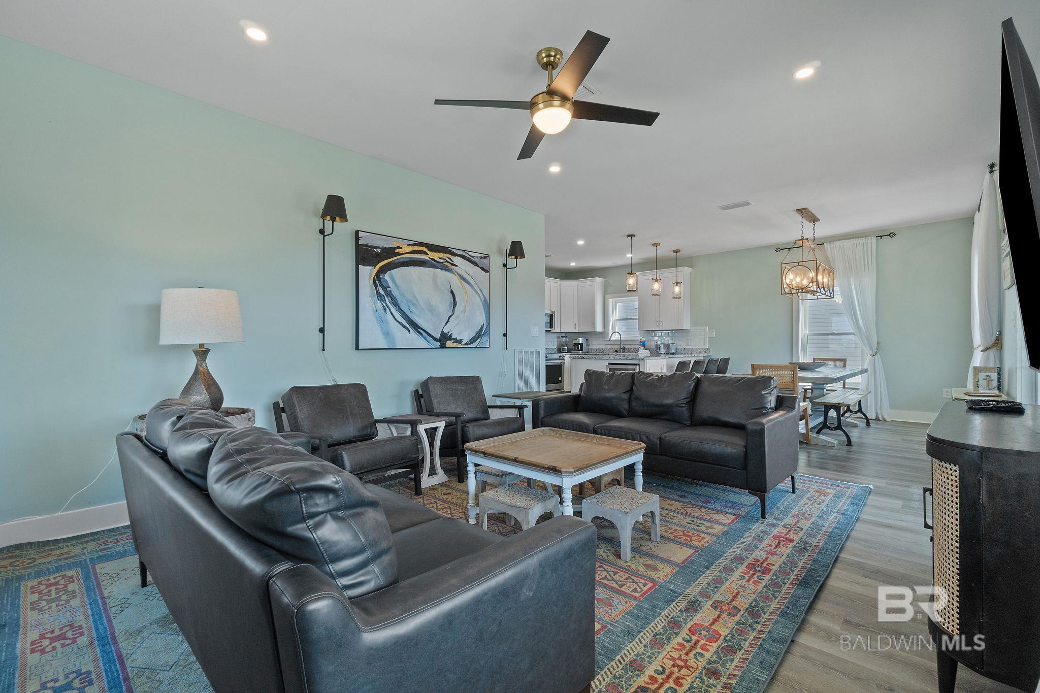 Gulf Shores, Alabama, 36542, United States, 4 Bedrooms Bedrooms, ,4 BathroomsBathrooms,Residential,Active,1988437