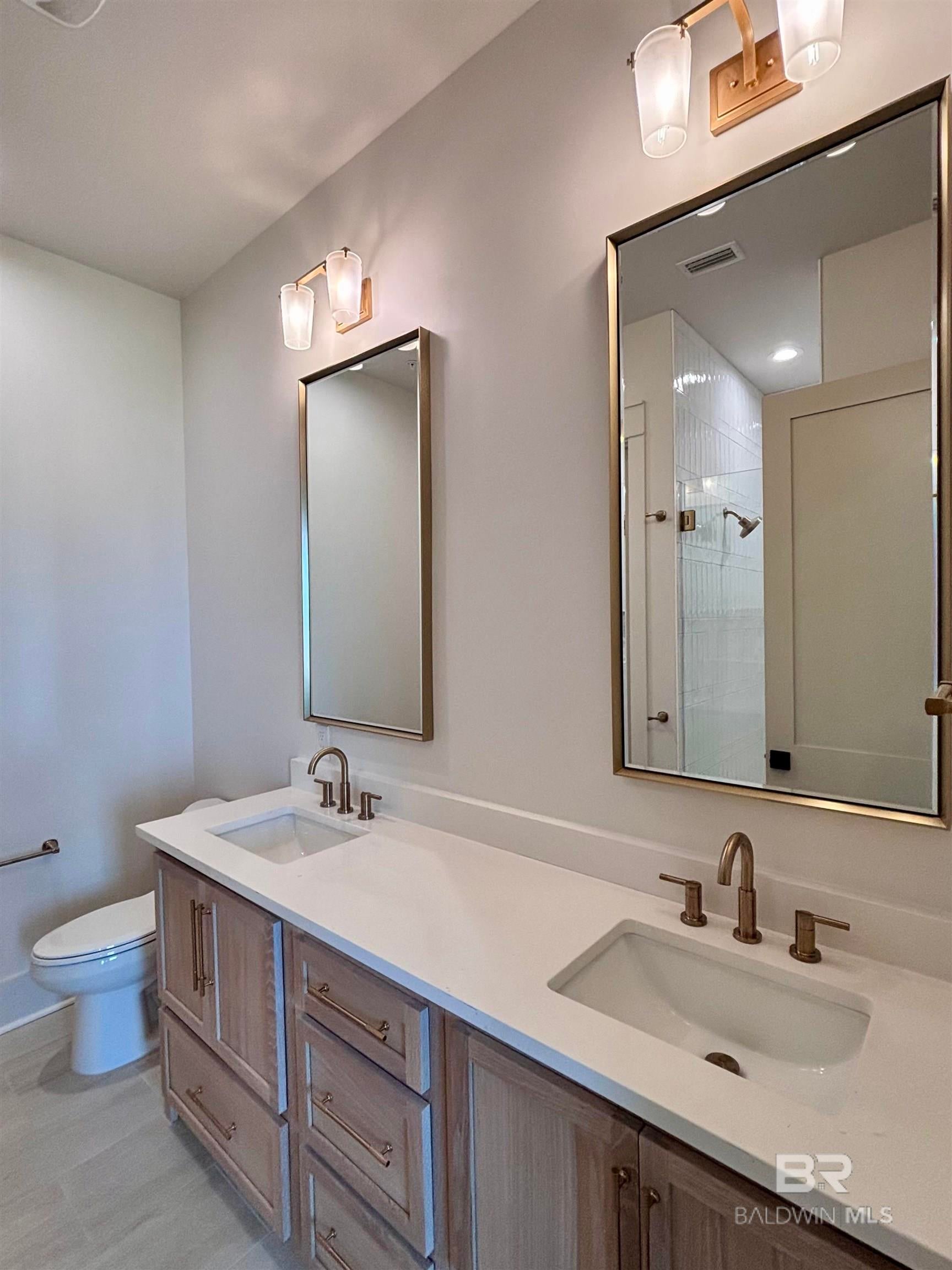 Orange Beach, Alabama, 36561, United States, 5 Bedrooms Bedrooms, ,6 BathroomsBathrooms,Residential,Active,1961908