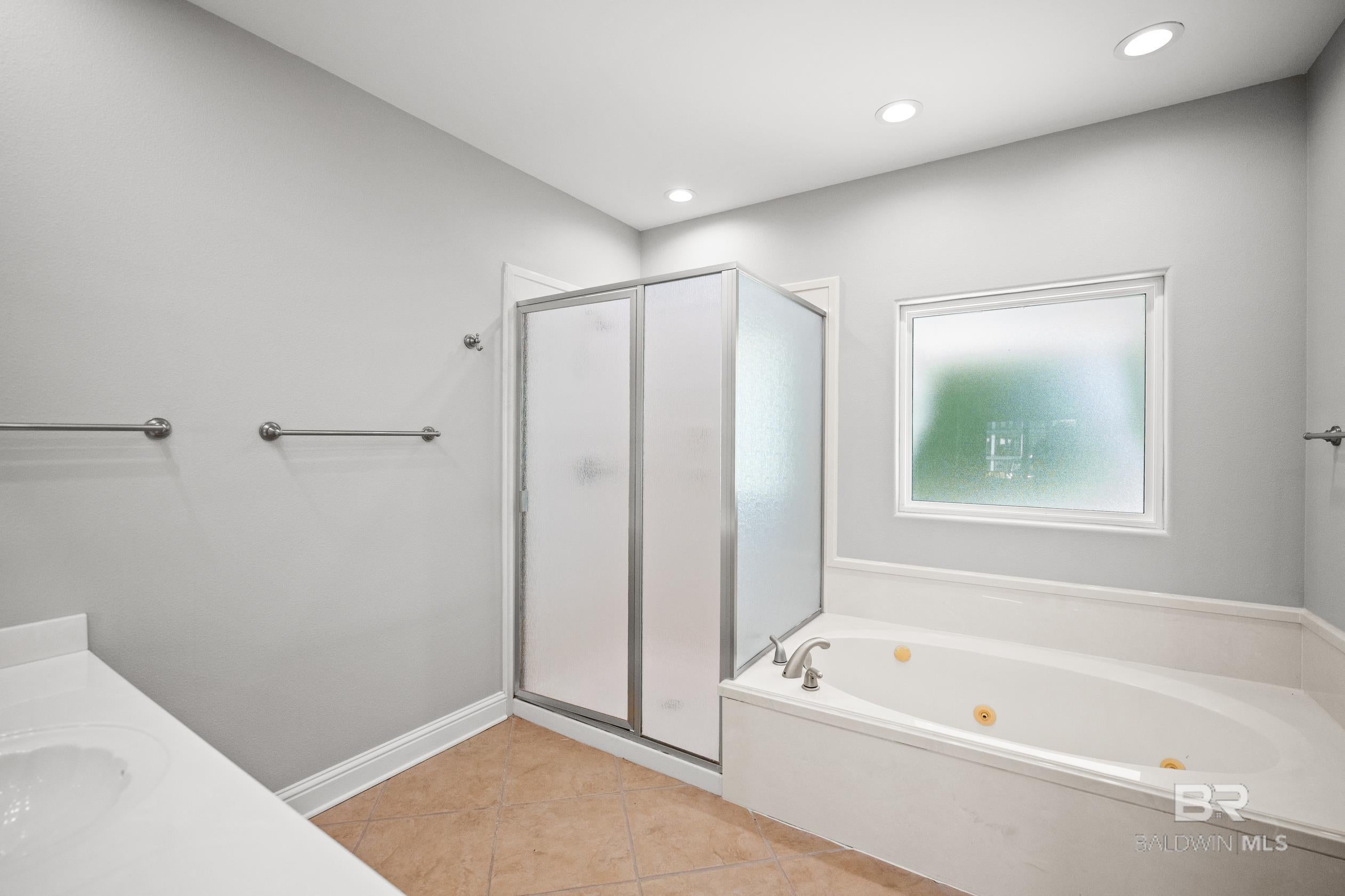 Orange Beach, Alabama, 36561, United States, 5 Bedrooms Bedrooms, ,5 BathroomsBathrooms,Residential,Active,1922657