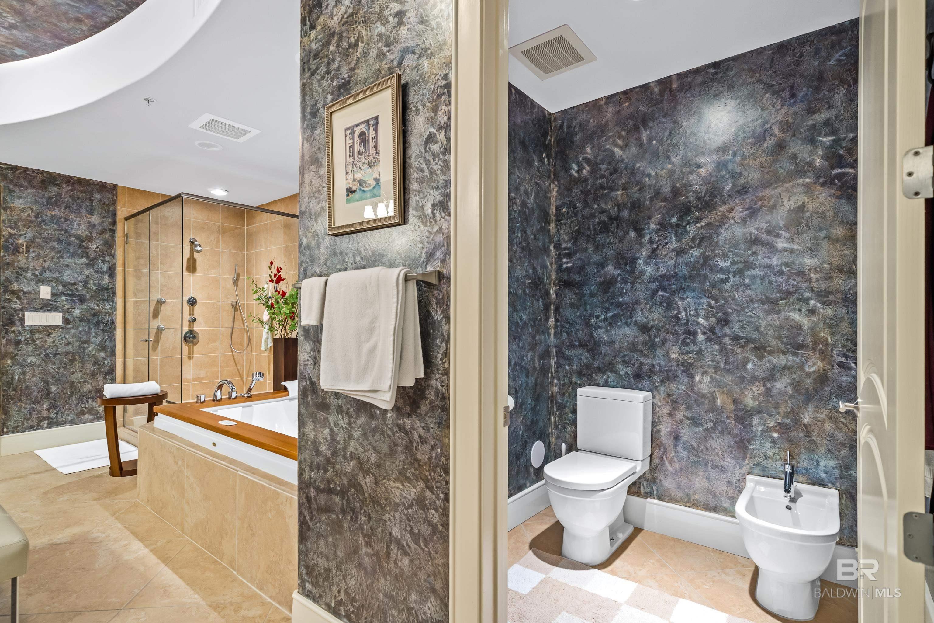 Orange Beach, Alabama, 36561, United States, ,5 BathroomsBathrooms,Residential,Active,1702105