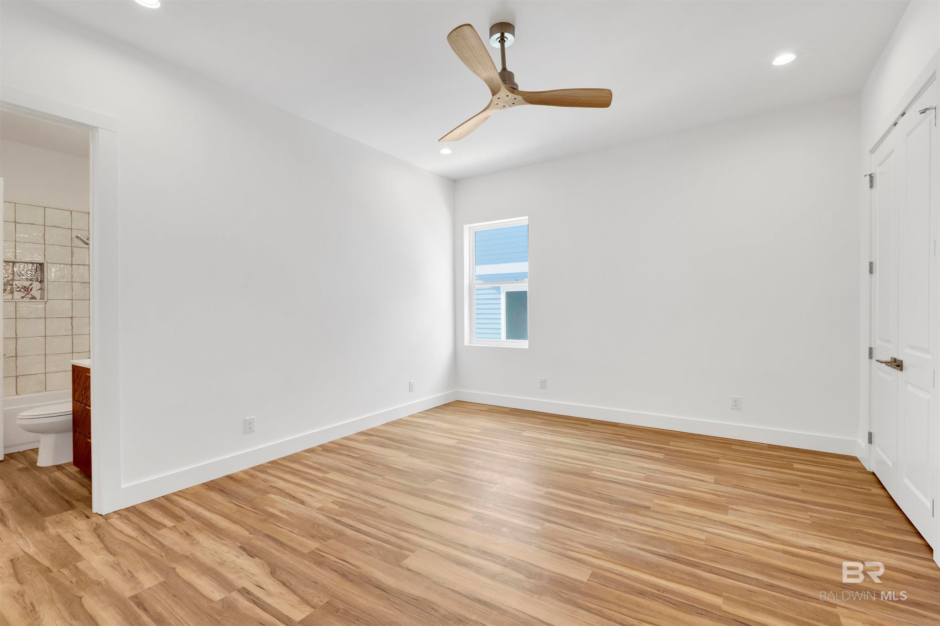 Gulf Shores, Alabama, 36542, United States, 4 Bedrooms Bedrooms, ,4 BathroomsBathrooms,Residential,Active,1884862