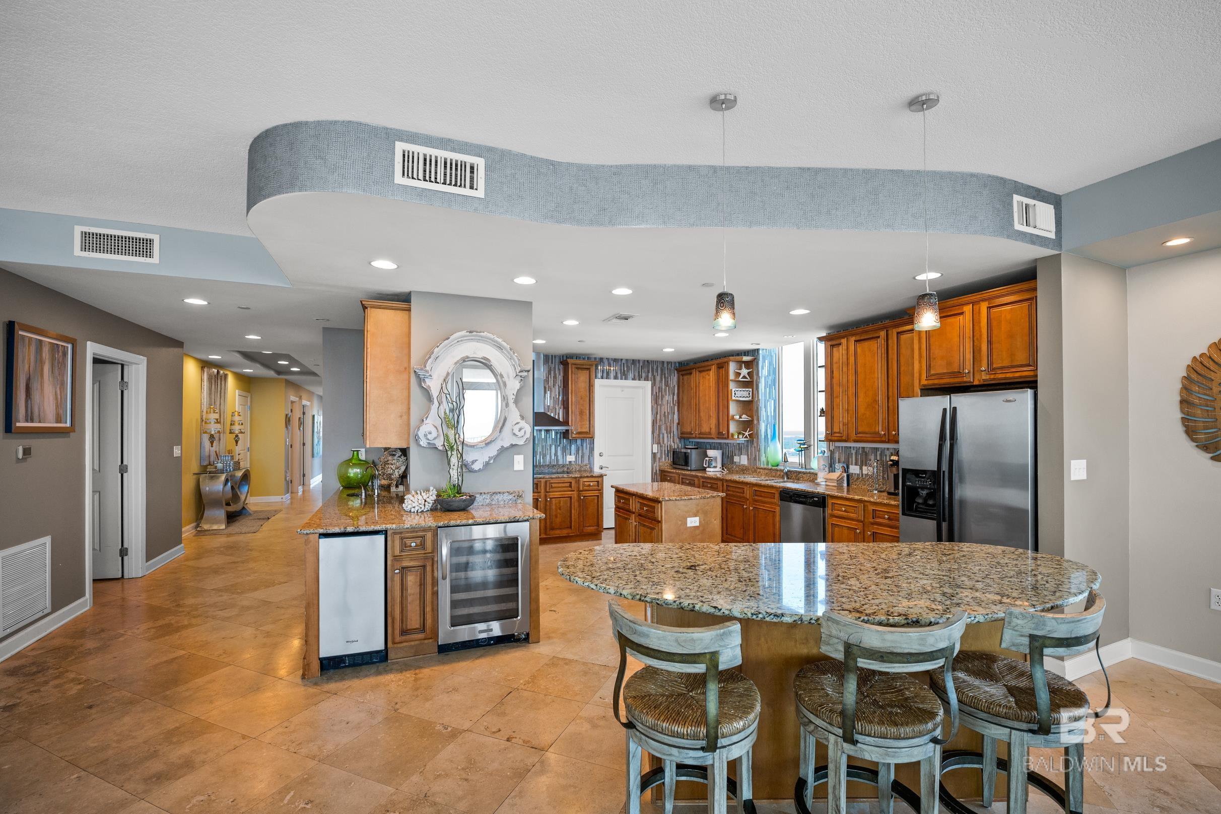 Gulf Shores, Alabama, 36542, United States, ,4 BathroomsBathrooms,Residential,Active,1824911