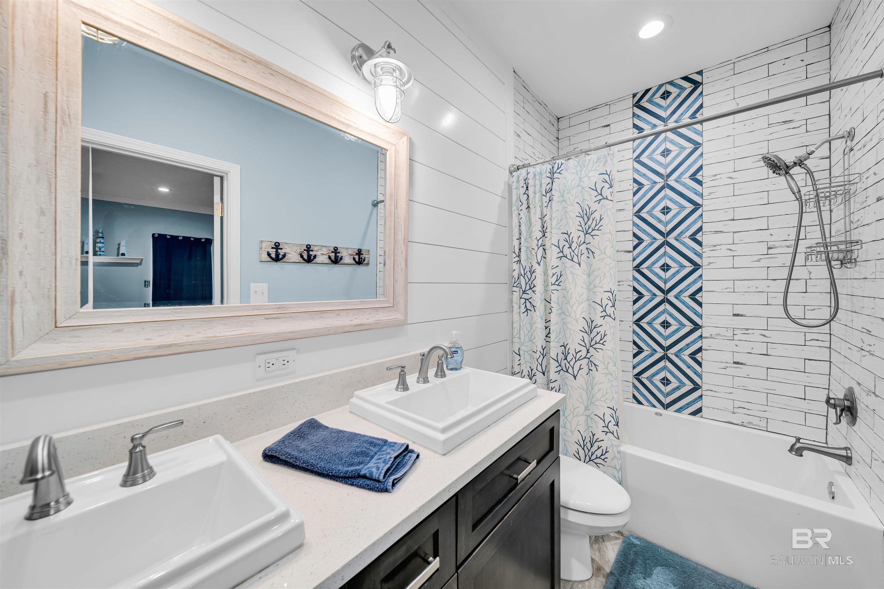 Gulf Shores, Alabama, 36542, United States, 4 Bedrooms Bedrooms, ,4 BathroomsBathrooms,Residential,Active,1898018