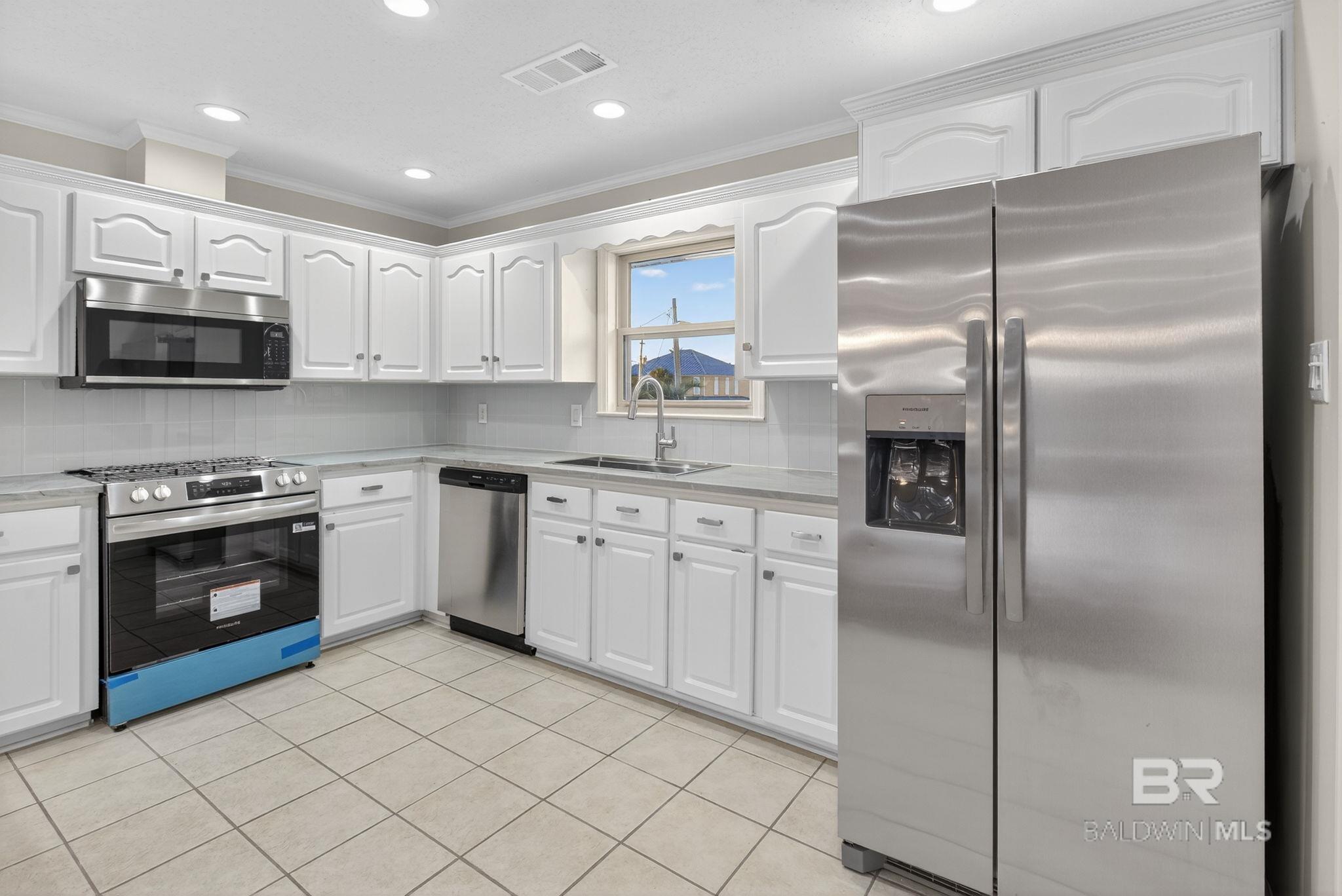 Orange Beach, Alabama, 36561, United States, 3 Bedrooms Bedrooms, ,2 BathroomsBathrooms,Residential,Active,1899240