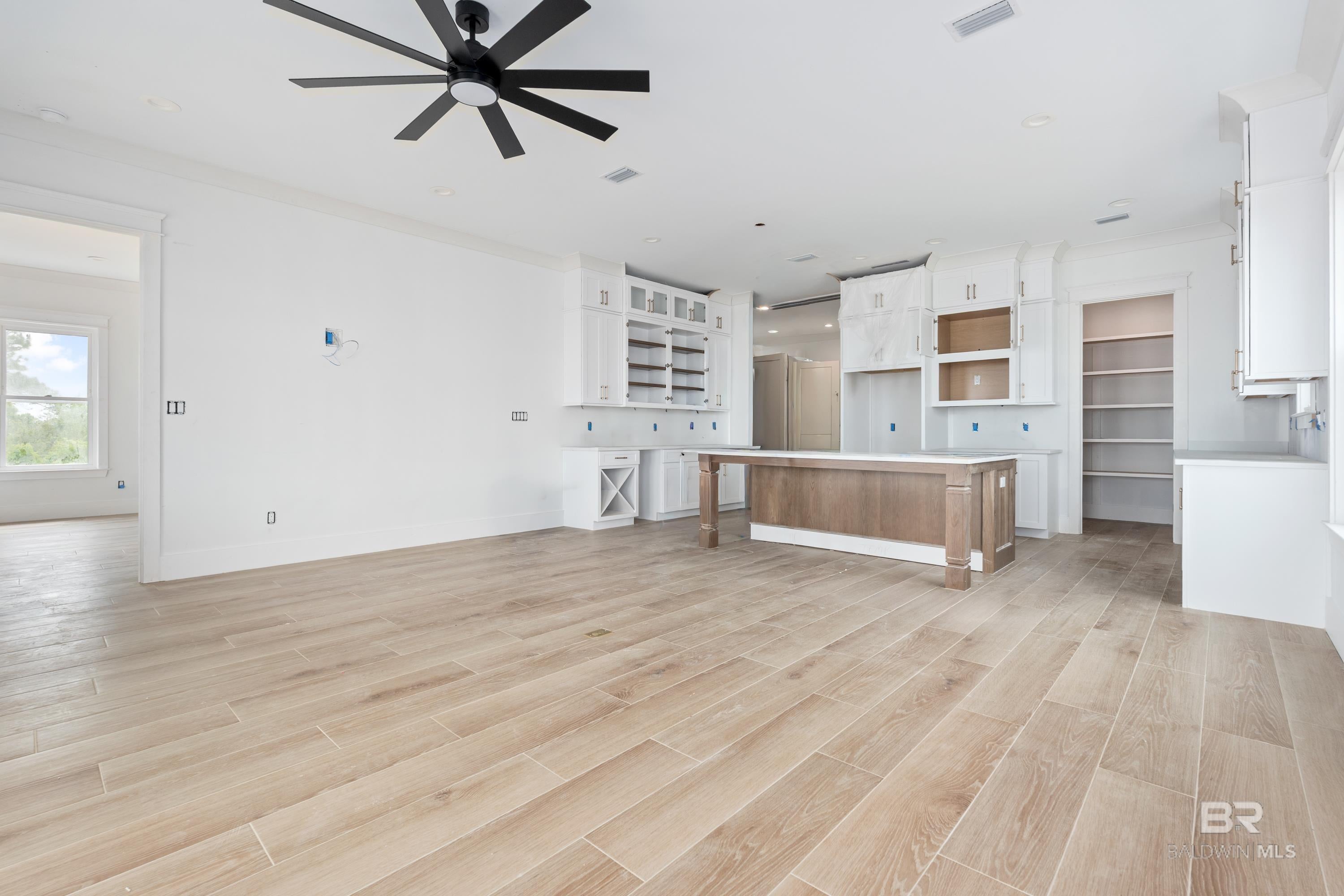 Gulf Shores, Alabama, 36542, United States, 4 Bedrooms Bedrooms, ,4 BathroomsBathrooms,Residential,Active,2013449