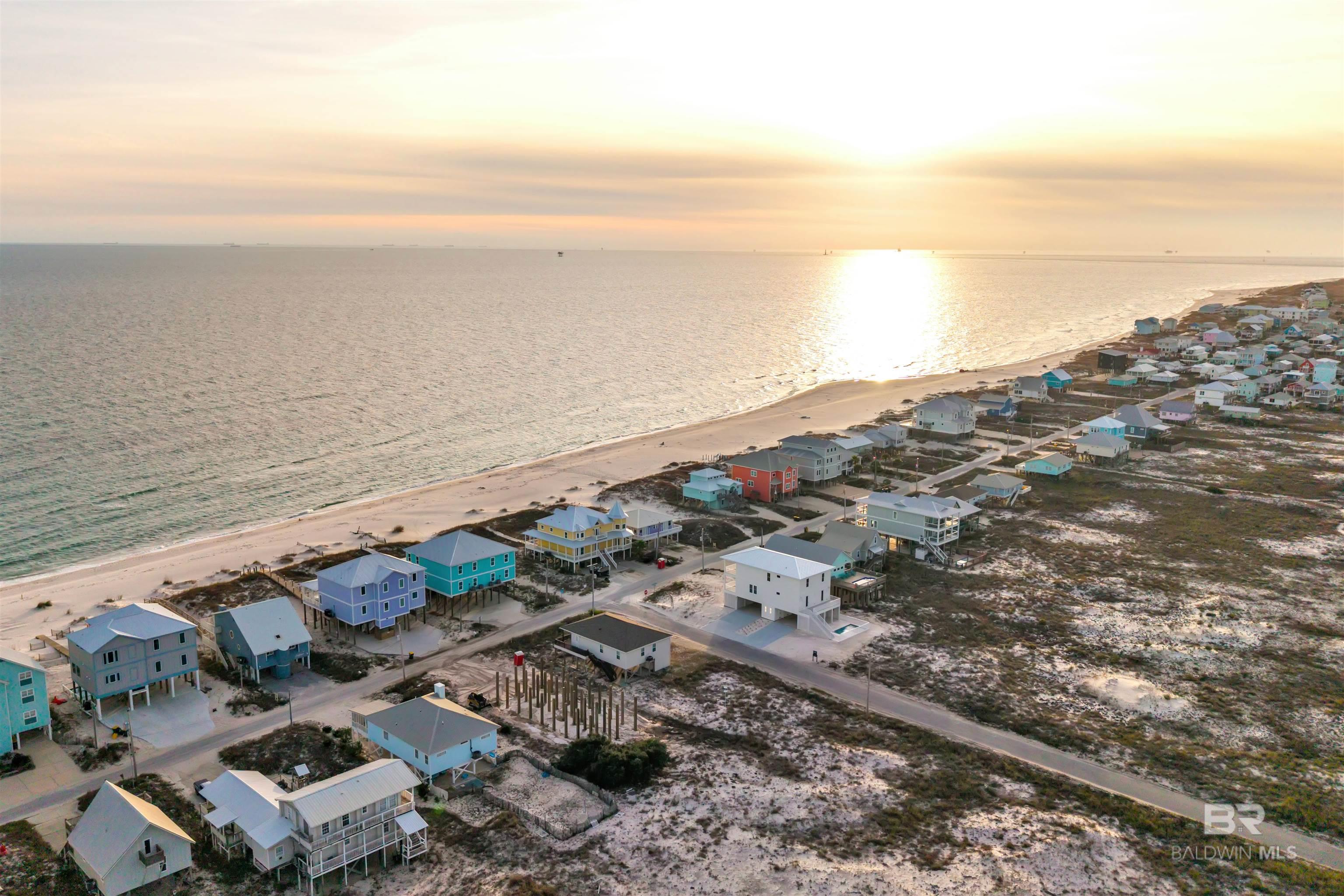 Gulf Shores, Alabama, 36542, United States, ,5 BathroomsBathrooms,Residential,Active,1900169