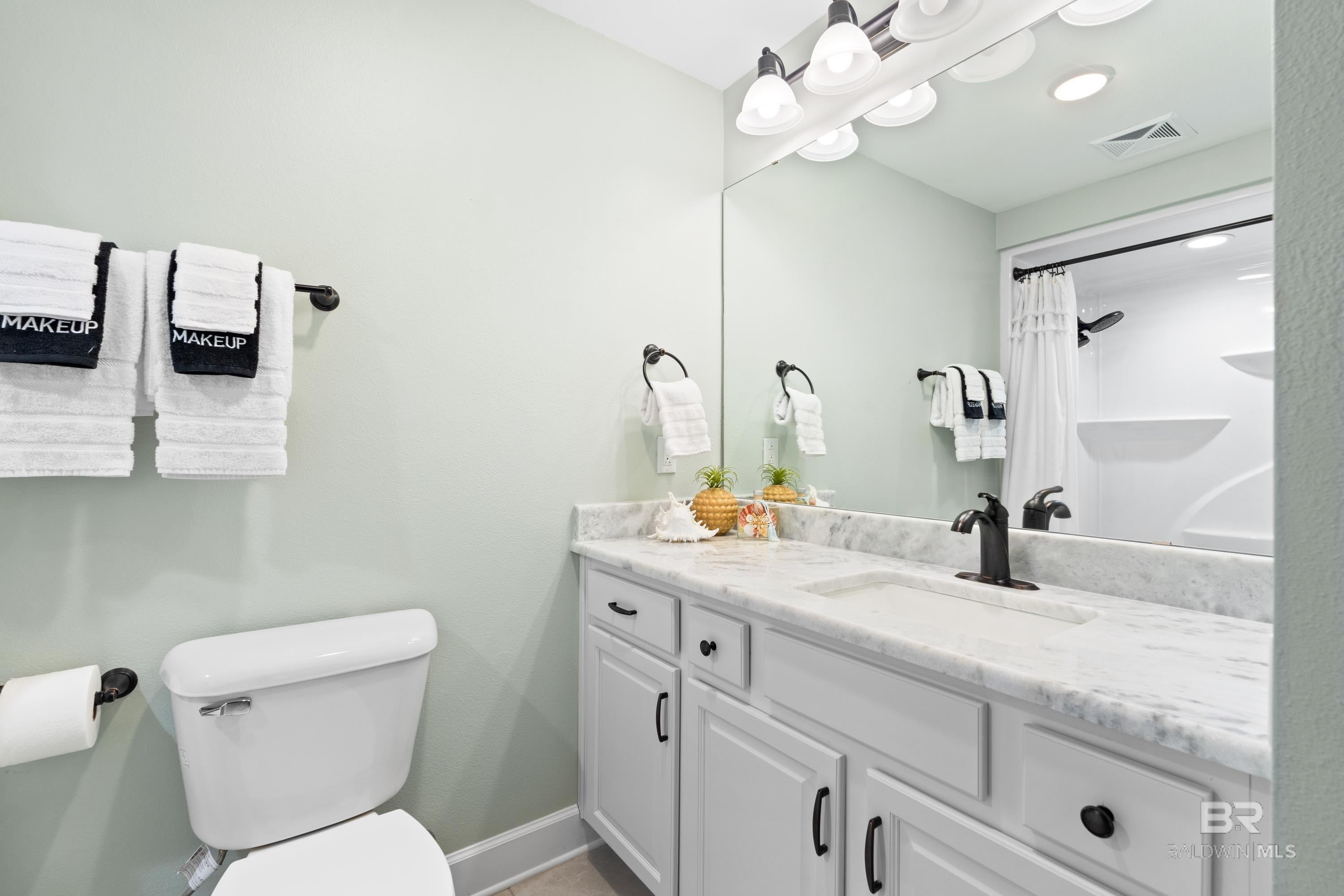 Orange Beach, Alabama, 36561, United States, 3 Bedrooms Bedrooms, ,3 BathroomsBathrooms,Residential,Active,2010905