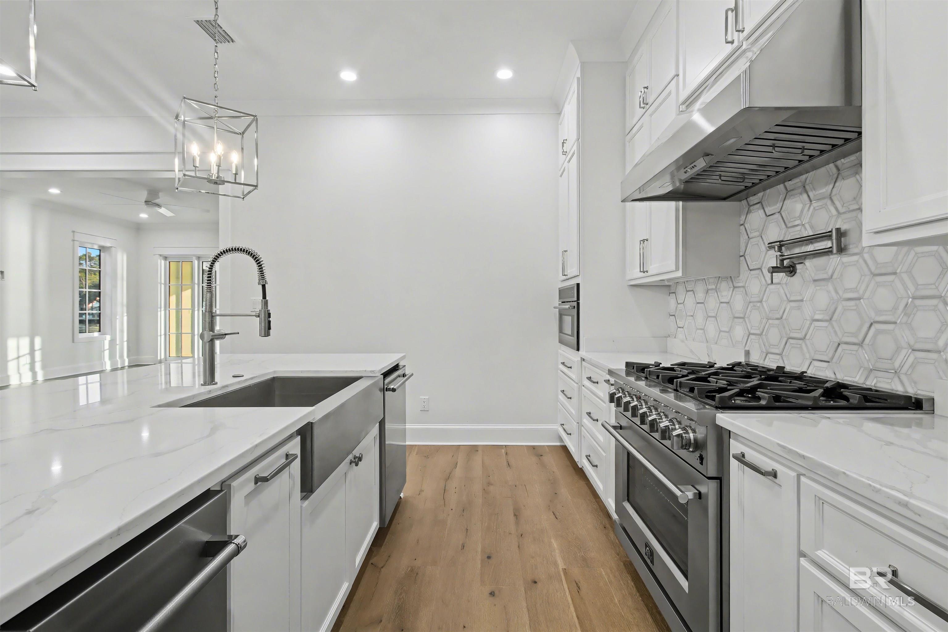 Gulf Shores, Alabama, 36542, United States, 3 Bedrooms Bedrooms, ,4 BathroomsBathrooms,Residential,Active,1992558