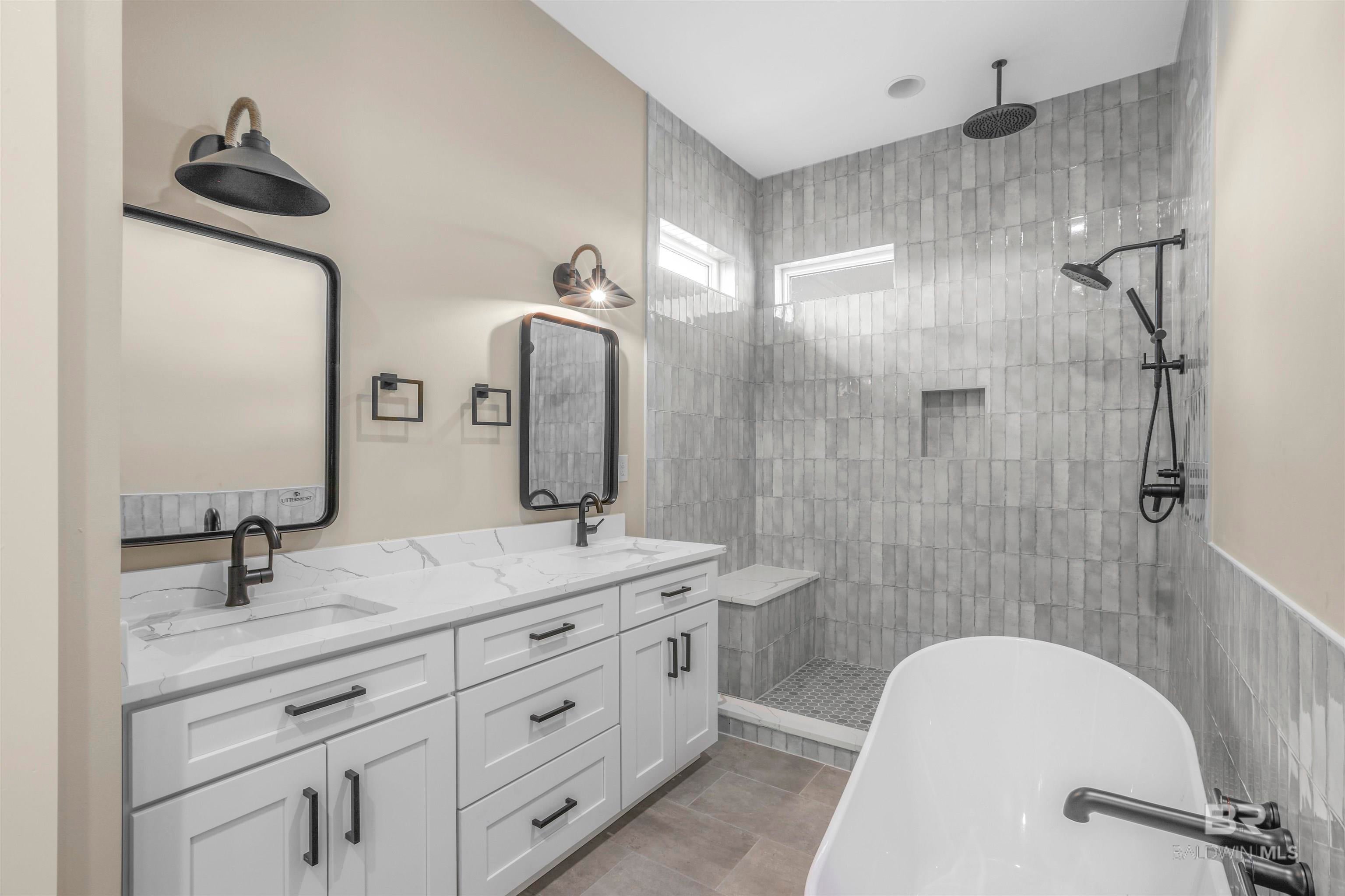 Orange Beach, Alabama, 36561, United States, 4 Bedrooms Bedrooms, ,4 BathroomsBathrooms,Residential,Active,1997590