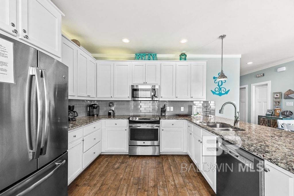 Gulf Shores, Alabama, 36542, United States, 4 Bedrooms Bedrooms, ,3 BathroomsBathrooms,Residential,Active,1959523