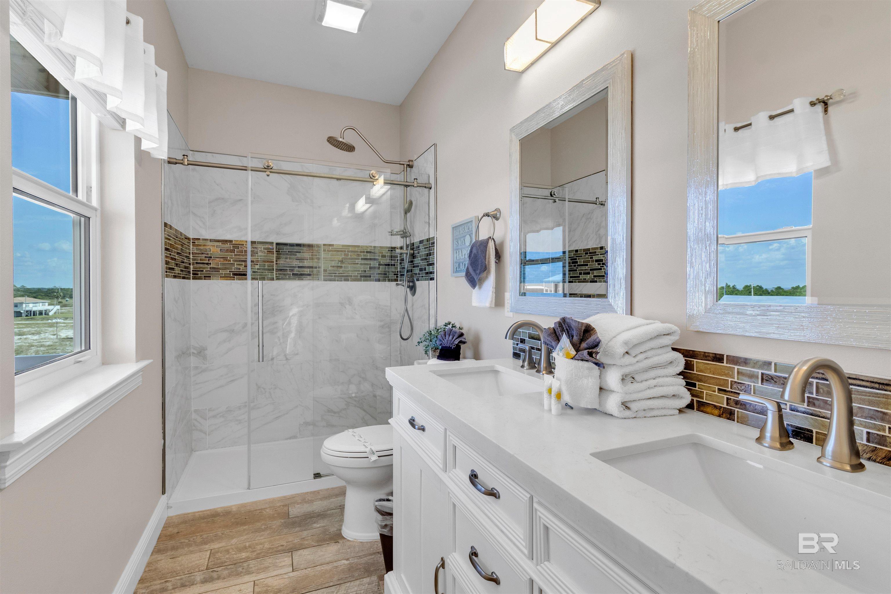 Gulf Shores, Alabama, 36542, United States, 3 Bedrooms Bedrooms, ,3 BathroomsBathrooms,Residential,Active,1962176