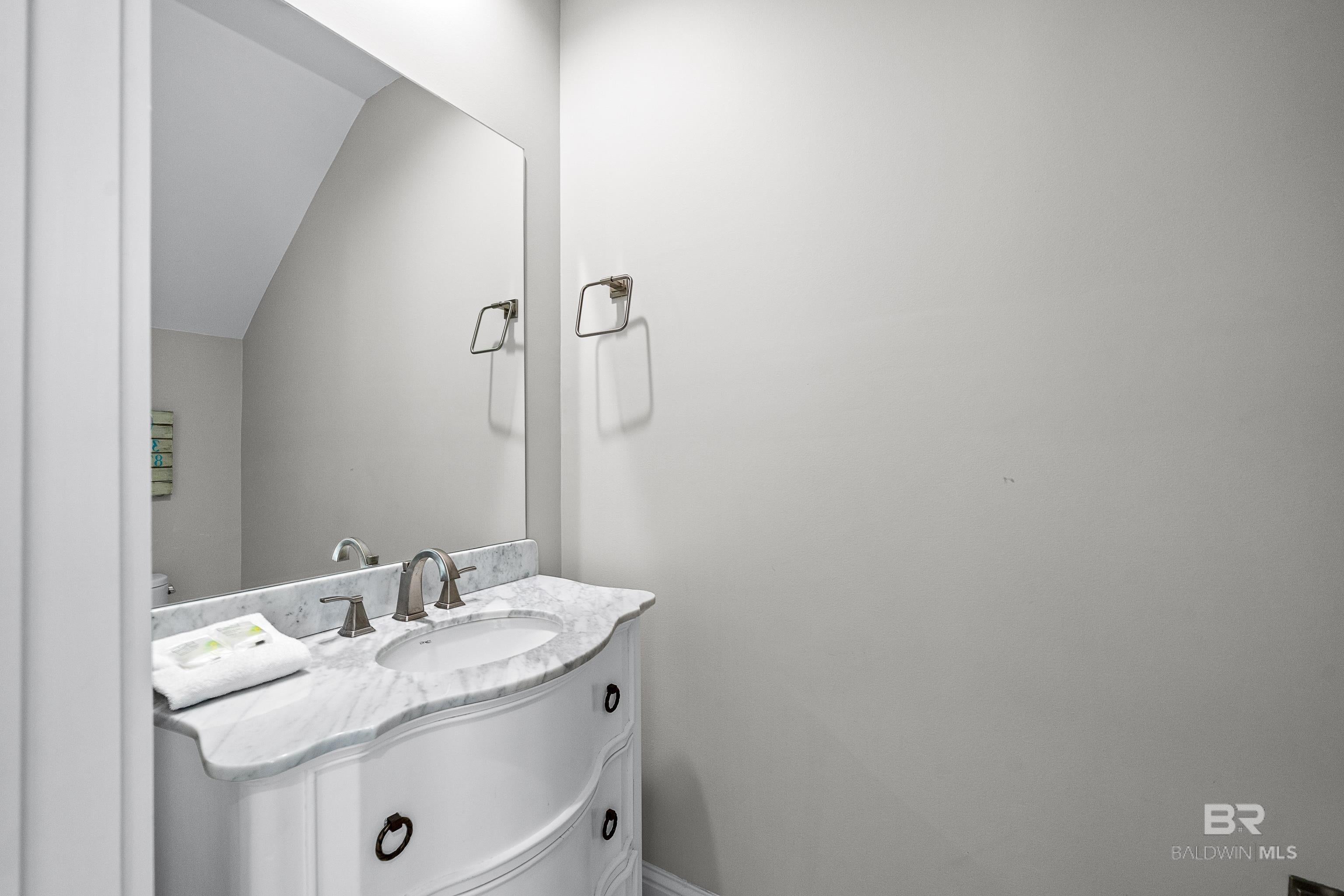 Orange Beach, Alabama, 36561, United States, 4 Bedrooms Bedrooms, ,4 BathroomsBathrooms,Residential,Active,1992321