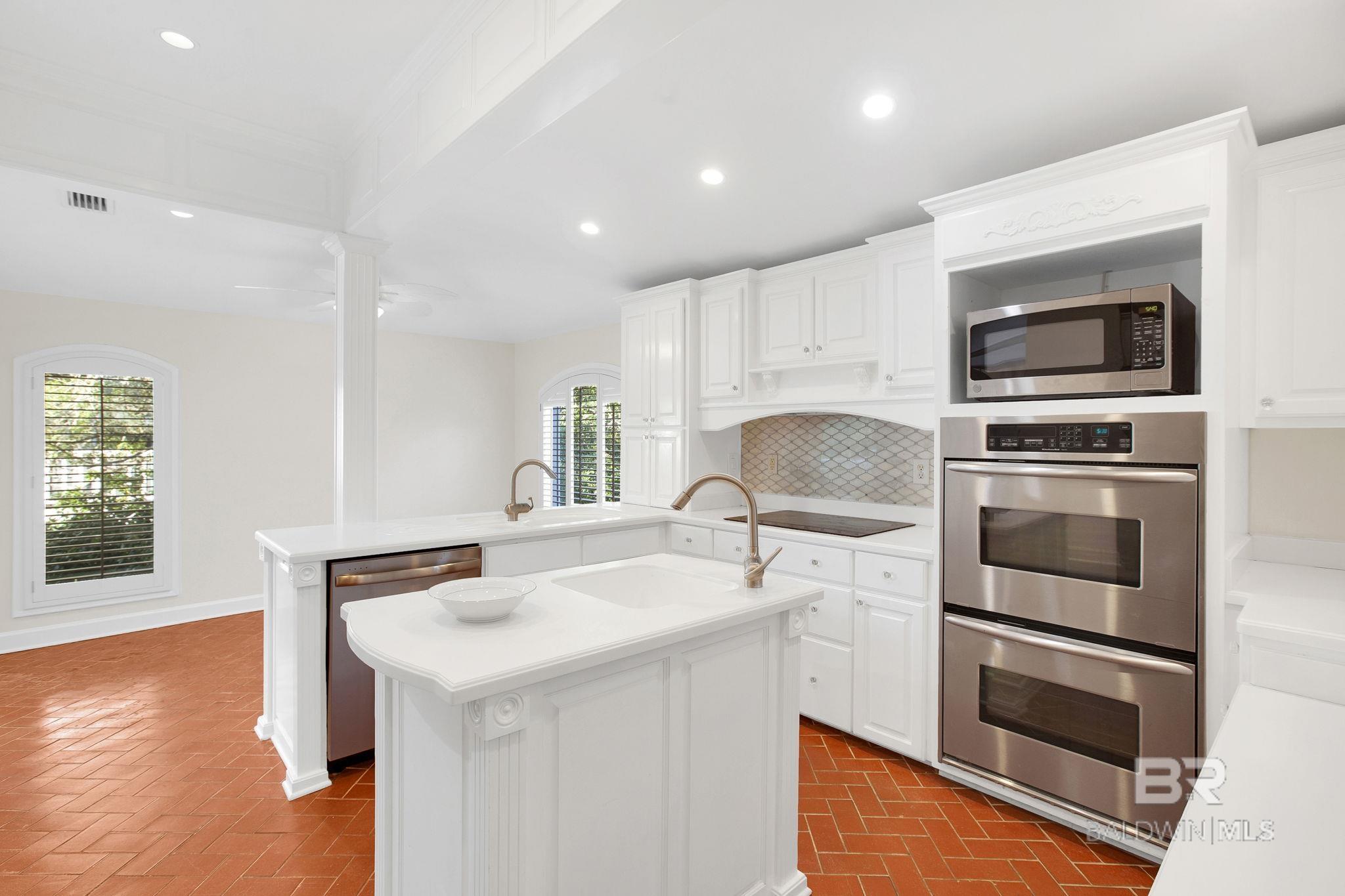 Orange Beach, Alabama, 36561, United States, 3 Bedrooms Bedrooms, ,4 BathroomsBathrooms,Residential,Active,1889028