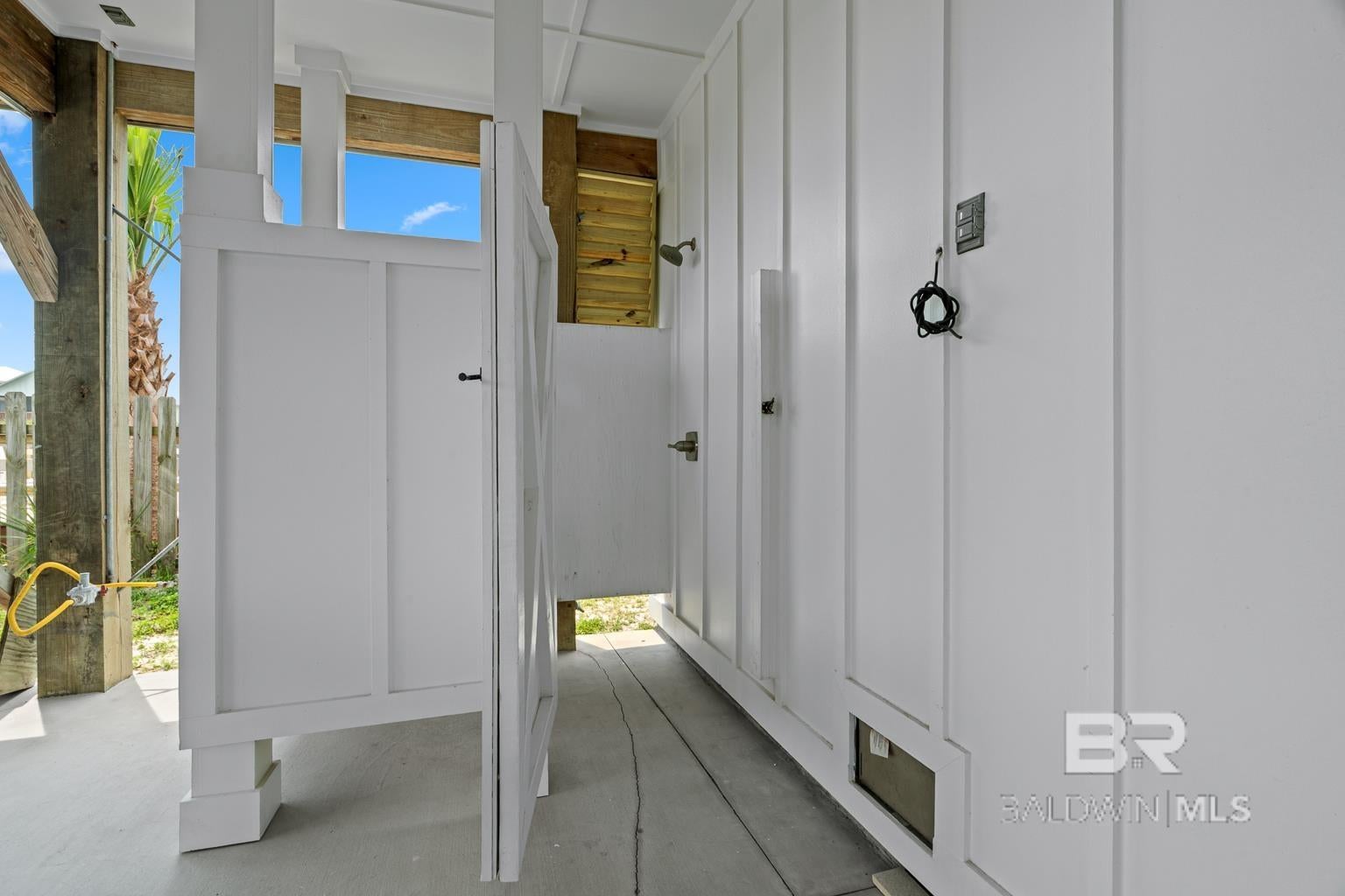 Gulf Shores, Alabama, 36542, United States, 6 Bedrooms Bedrooms, ,8 BathroomsBathrooms,Residential,Active,1907976