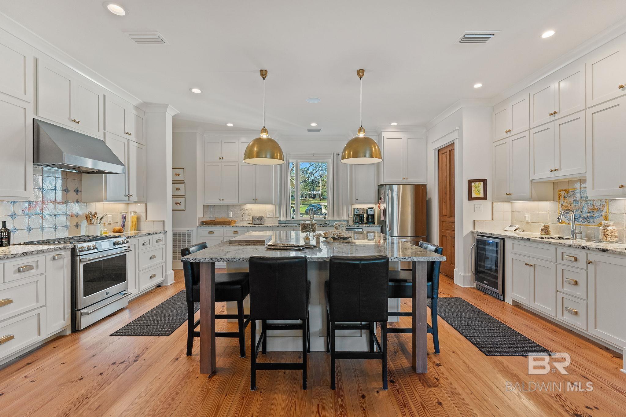 Perdido Beach, Alabama, 36530, United States, 5 Bedrooms Bedrooms, ,6 BathroomsBathrooms,Residential,Active,1945313