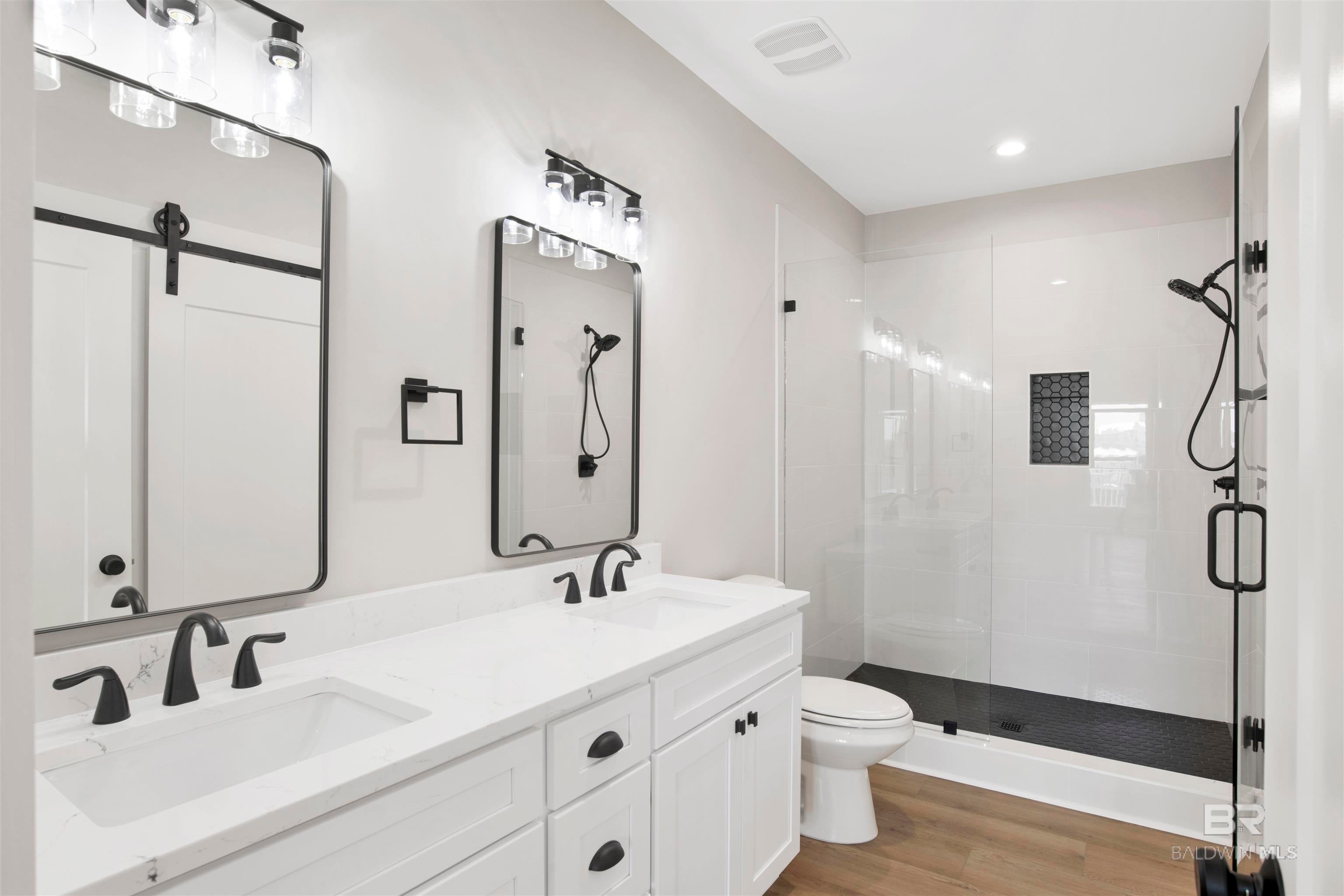 Gulf Shores, Alabama, 36542, United States, 4 Bedrooms Bedrooms, ,4 BathroomsBathrooms,Residential,Active,1954315