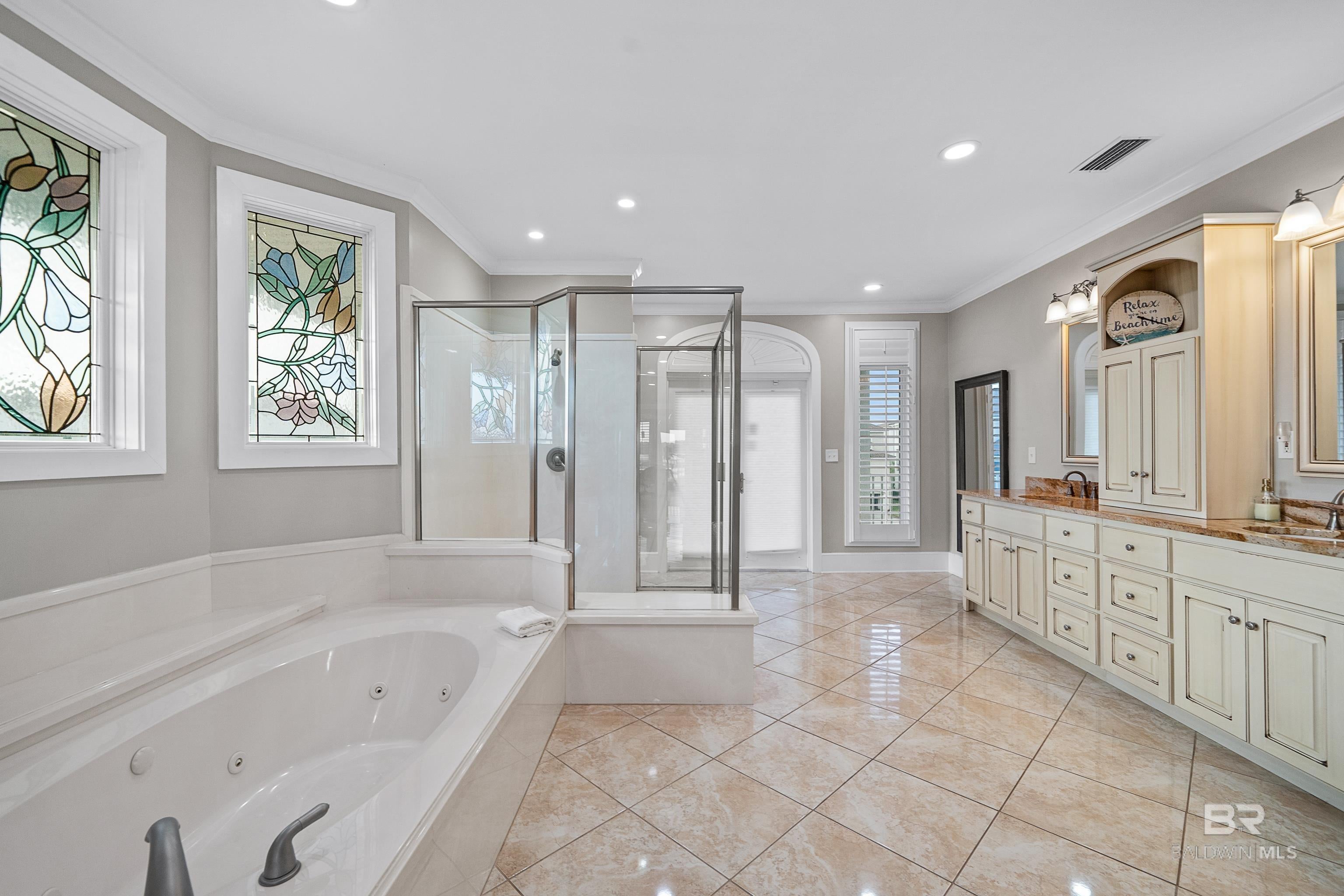 Gulf Shores, Alabama, 36542, United States, 6 Bedrooms Bedrooms, ,7 BathroomsBathrooms,Residential,Active,2017111