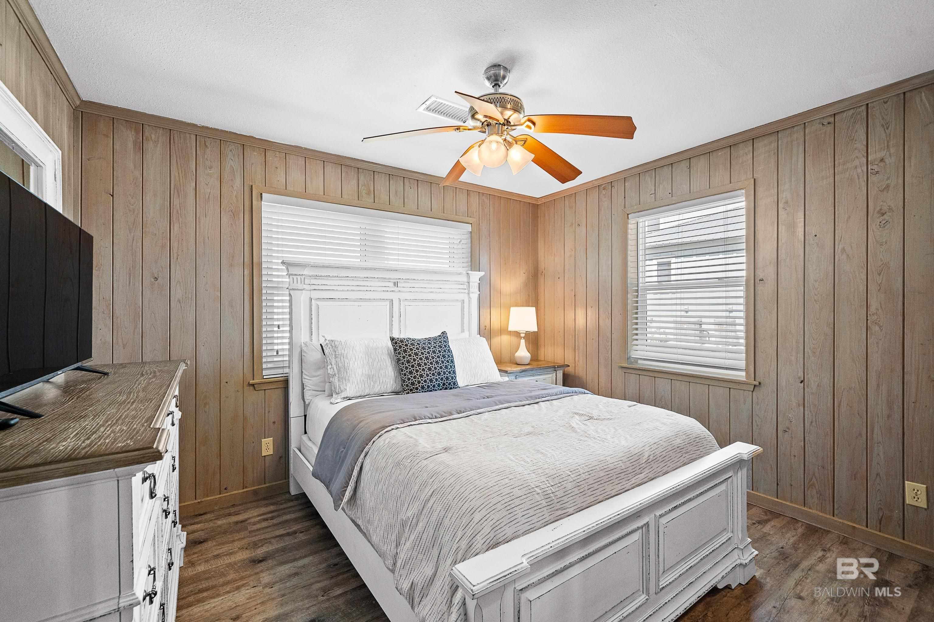 Gulf Shores, Alabama, 36542, United States, 5 Bedrooms Bedrooms, ,3 BathroomsBathrooms,Residential,Active,1909616