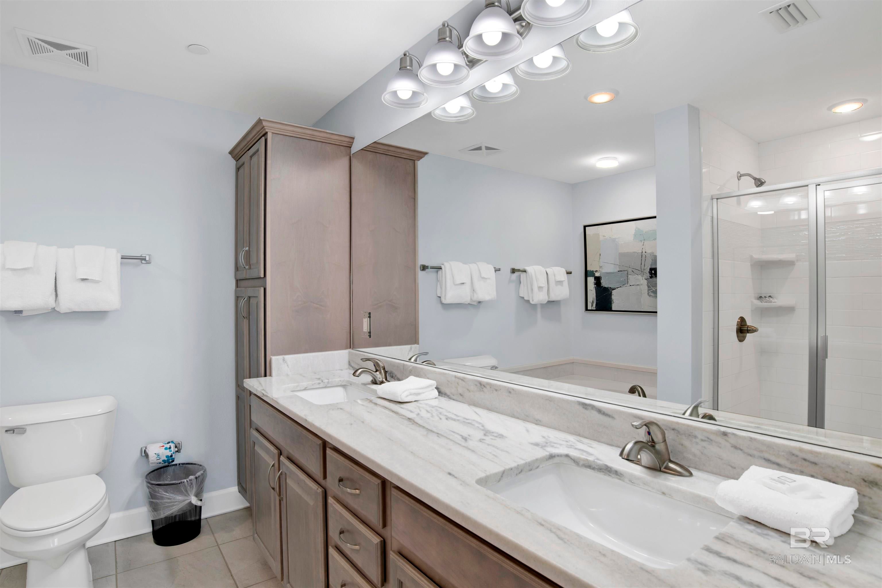 Orange Beach, Alabama, 36561, United States, ,3 BathroomsBathrooms,Residential,Active,1806921