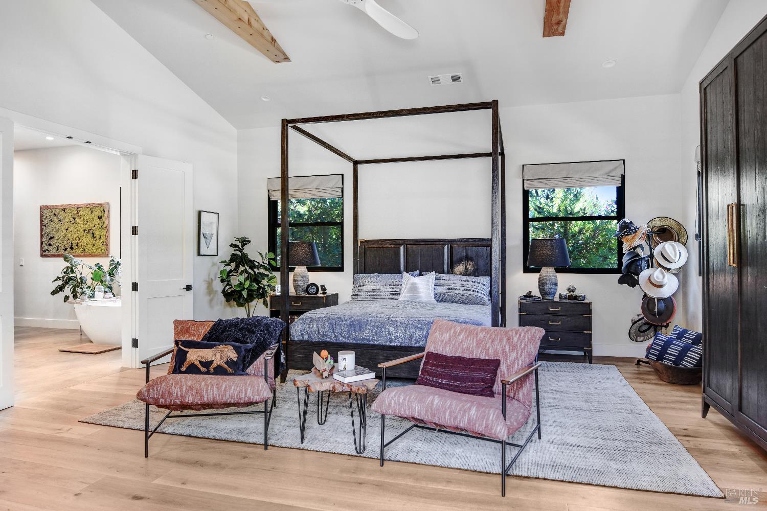 Glen Ellen, California, 95442, United States, 4 Bedrooms Bedrooms, ,7 BathroomsBathrooms,Residential,Active,1952057