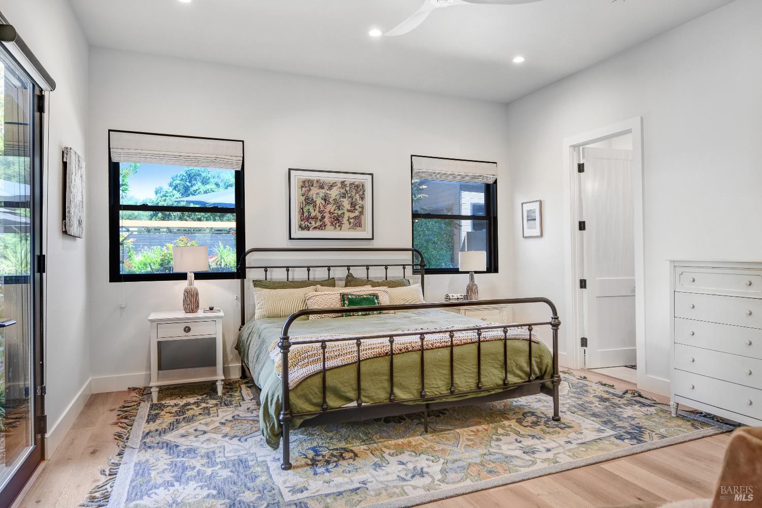 Glen Ellen, California, 95442, United States, 4 Bedrooms Bedrooms, ,7 BathroomsBathrooms,Residential,Active,1952057