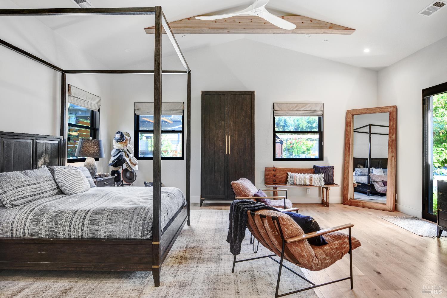 Glen Ellen, California, 95442, United States, 4 Bedrooms Bedrooms, ,7 BathroomsBathrooms,Residential,Active,1952057