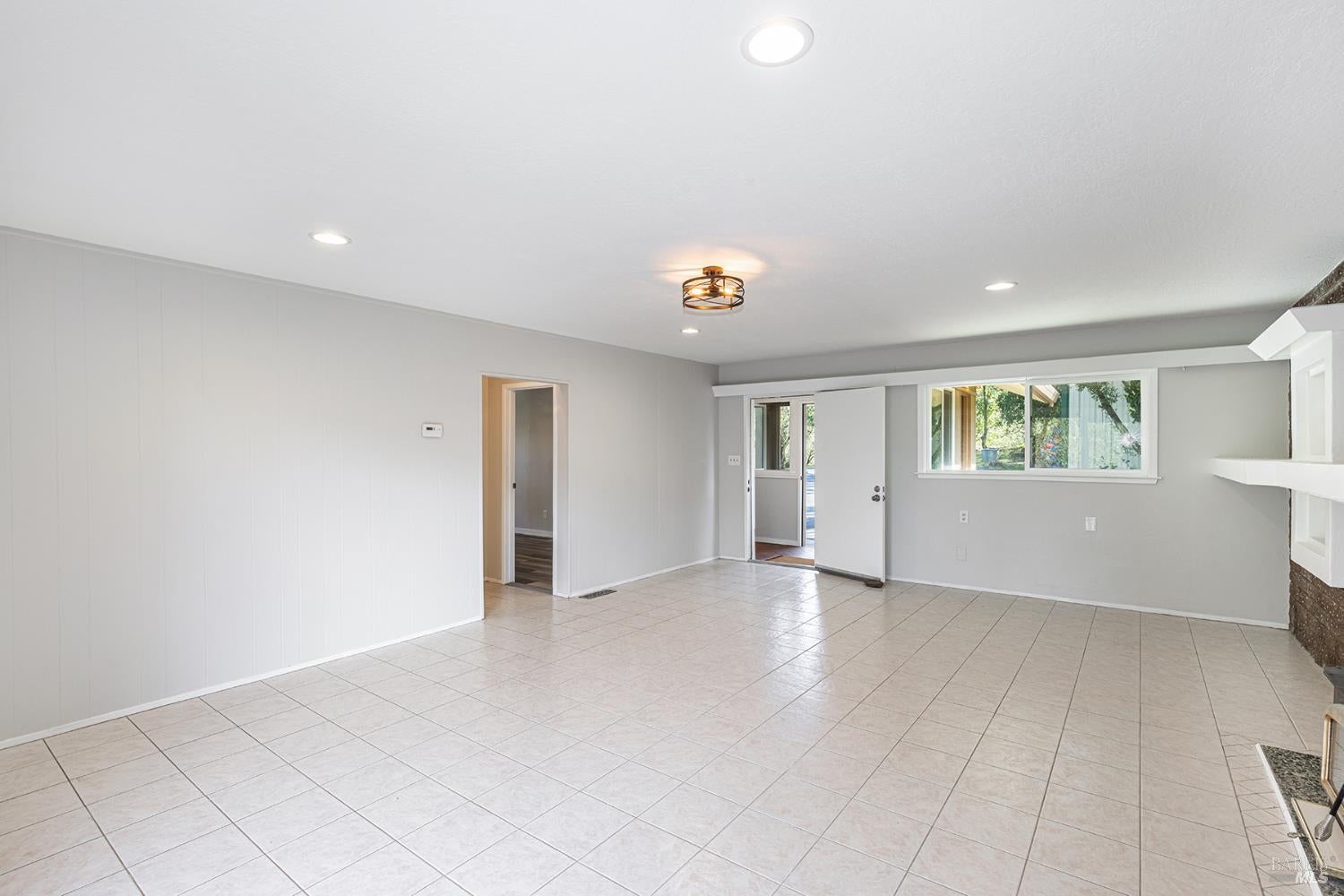 Napa, California, 94558, United States, 4 Bedrooms Bedrooms, ,4 BathroomsBathrooms,Residential,Active,1877864