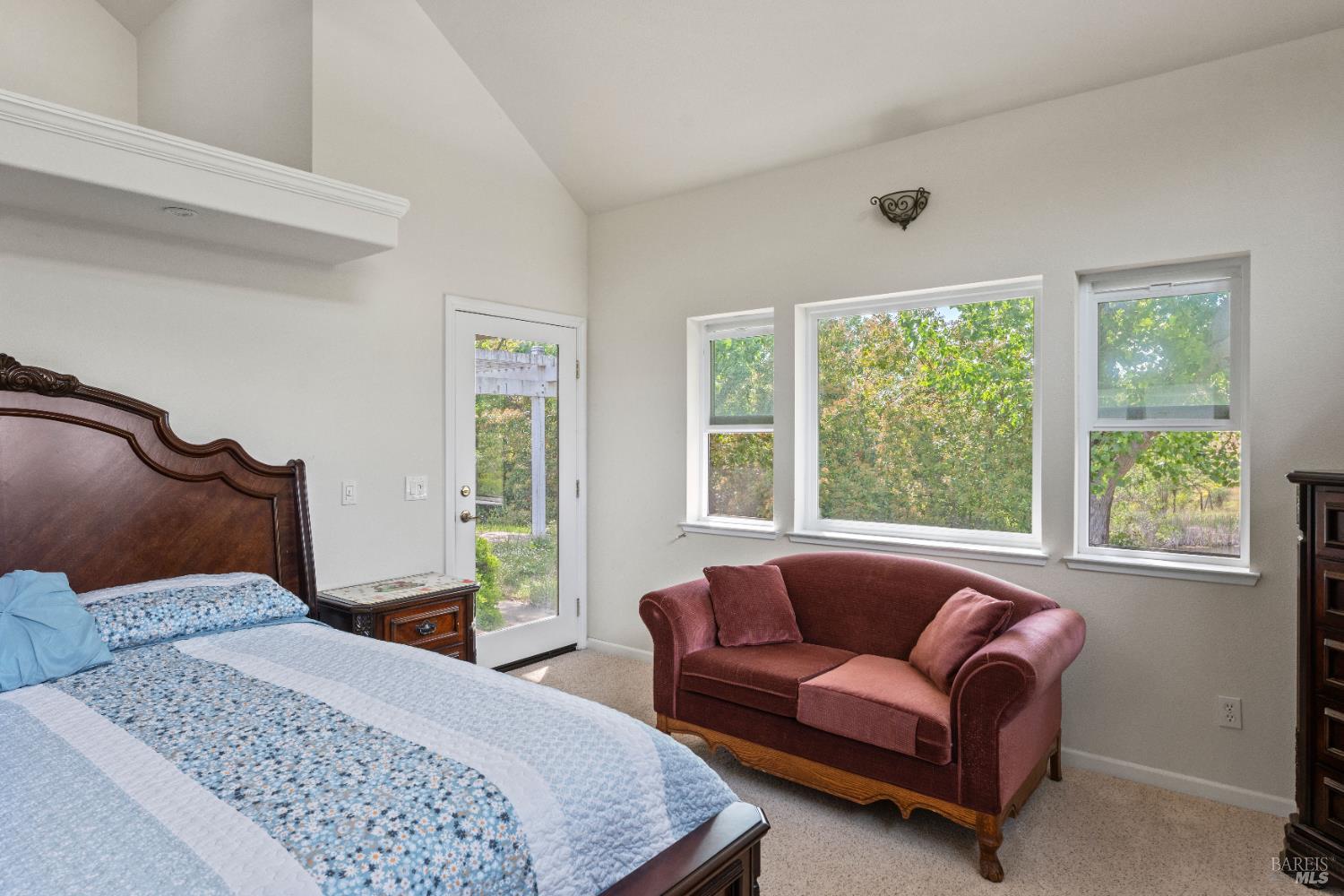 Hopland, California, 95449, United States, 3 Bedrooms Bedrooms, ,2 BathroomsBathrooms,Residential,Active,1821945