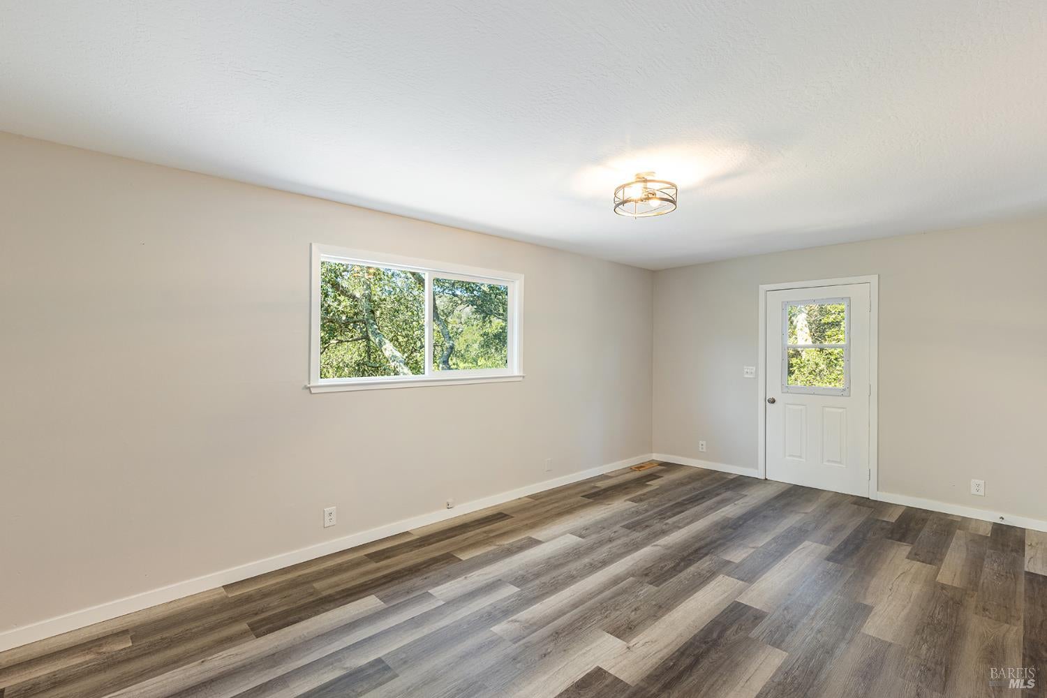 Napa, California, 94558, United States, 4 Bedrooms Bedrooms, ,4 BathroomsBathrooms,Residential,Active,1877864