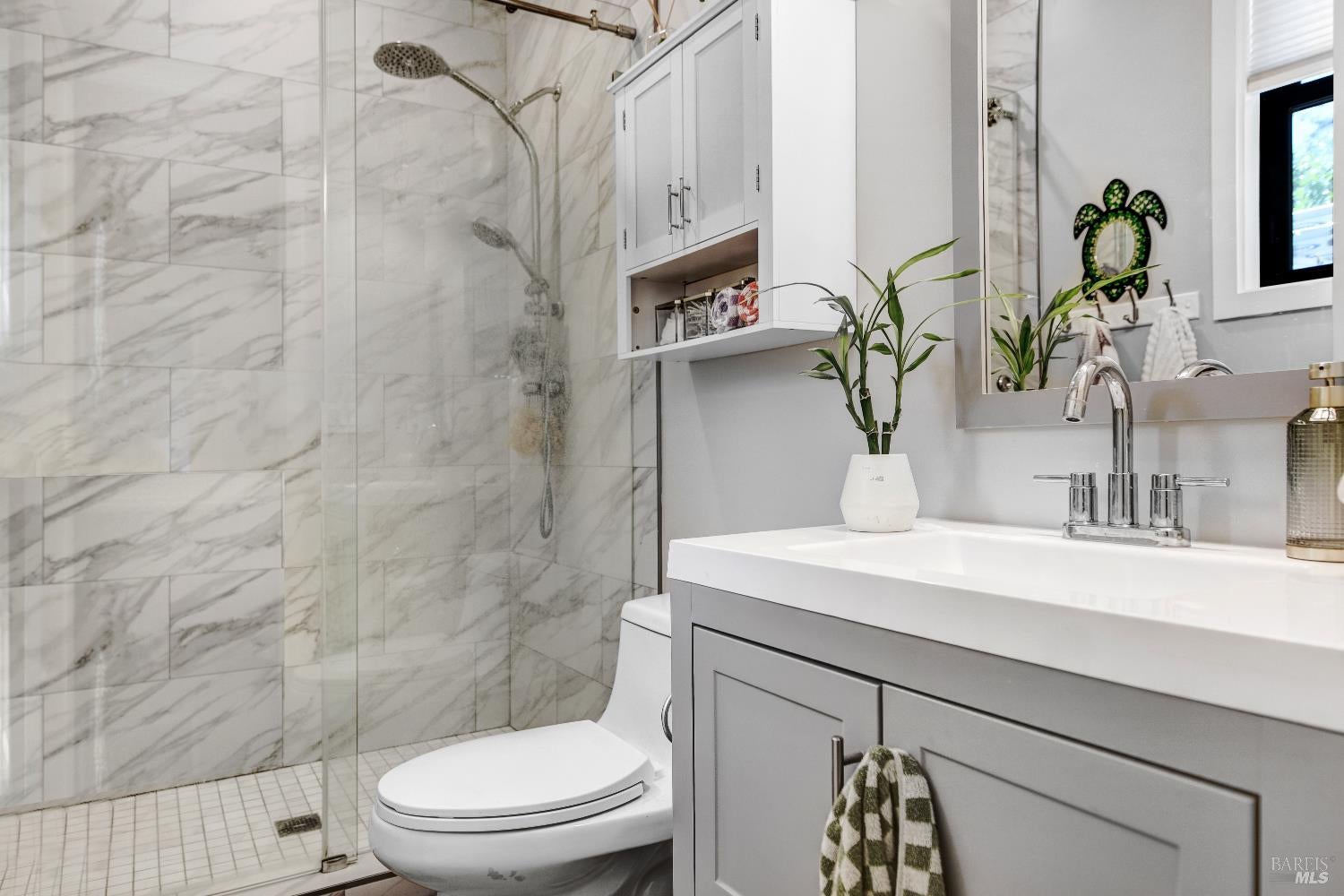 Glen Ellen, California, 95442, United States, 4 Bedrooms Bedrooms, ,7 BathroomsBathrooms,Residential,Active,1952057