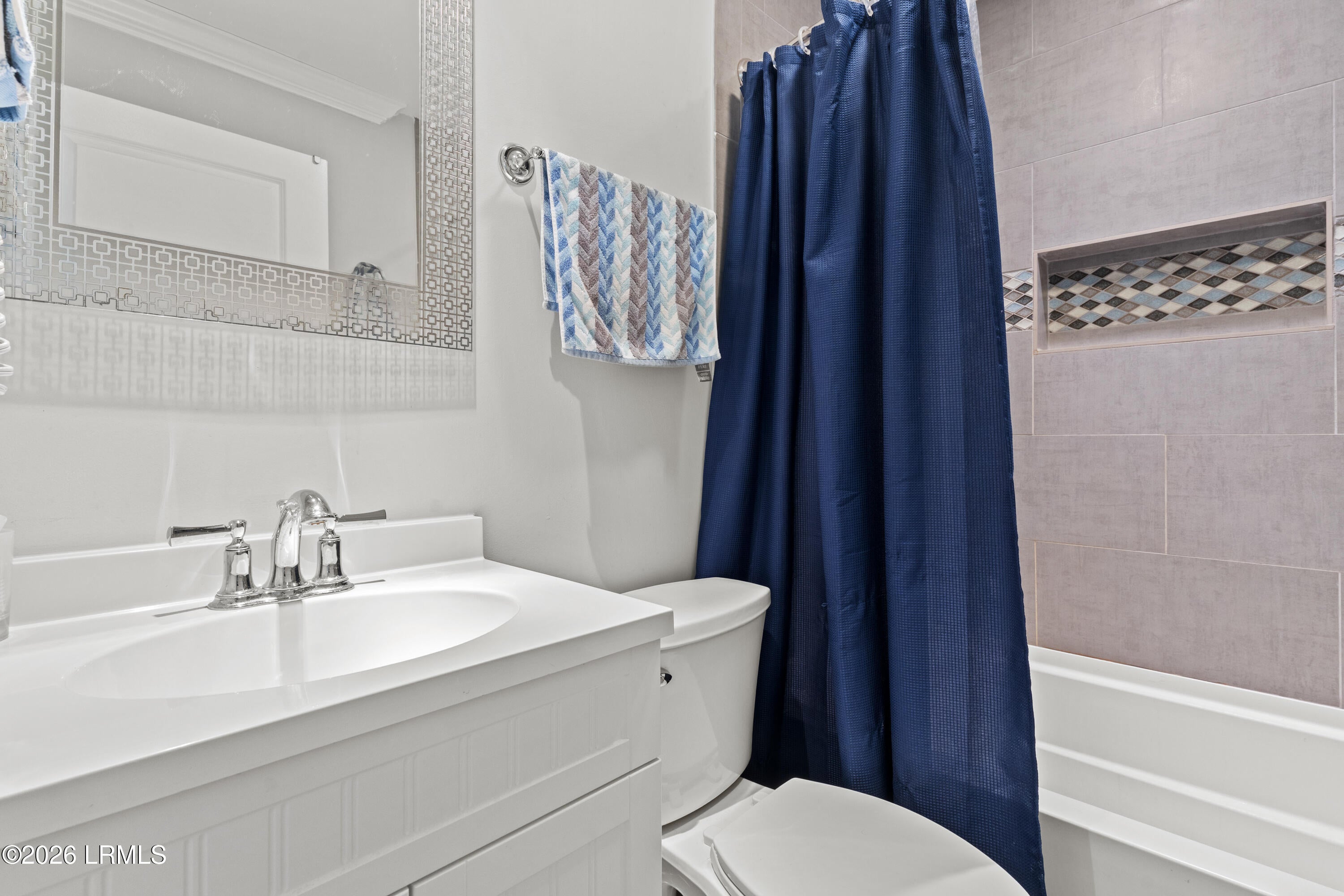 Bluffton, South Carolina, 29910, United States, 4 Bedrooms Bedrooms, ,3 BathroomsBathrooms,Residential,Active,2009388