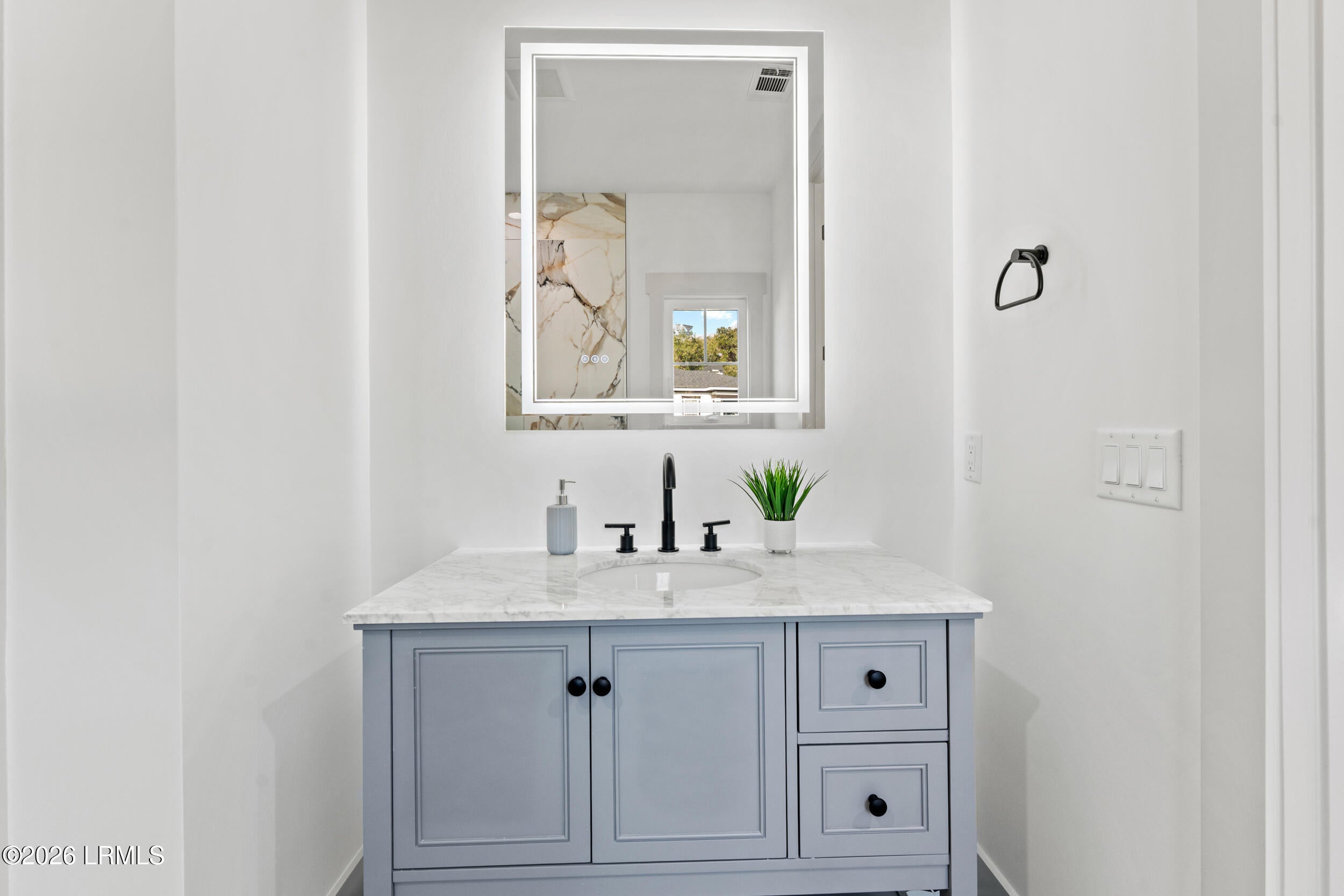 Hilton Head Island, South Carolina, 29926, United States, 3 Bedrooms Bedrooms, ,4 BathroomsBathrooms,Residential,Active,2007998