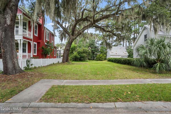 12 SHEFFIELD CT, BEAUFORT, SC 29907, photo 3 of 48