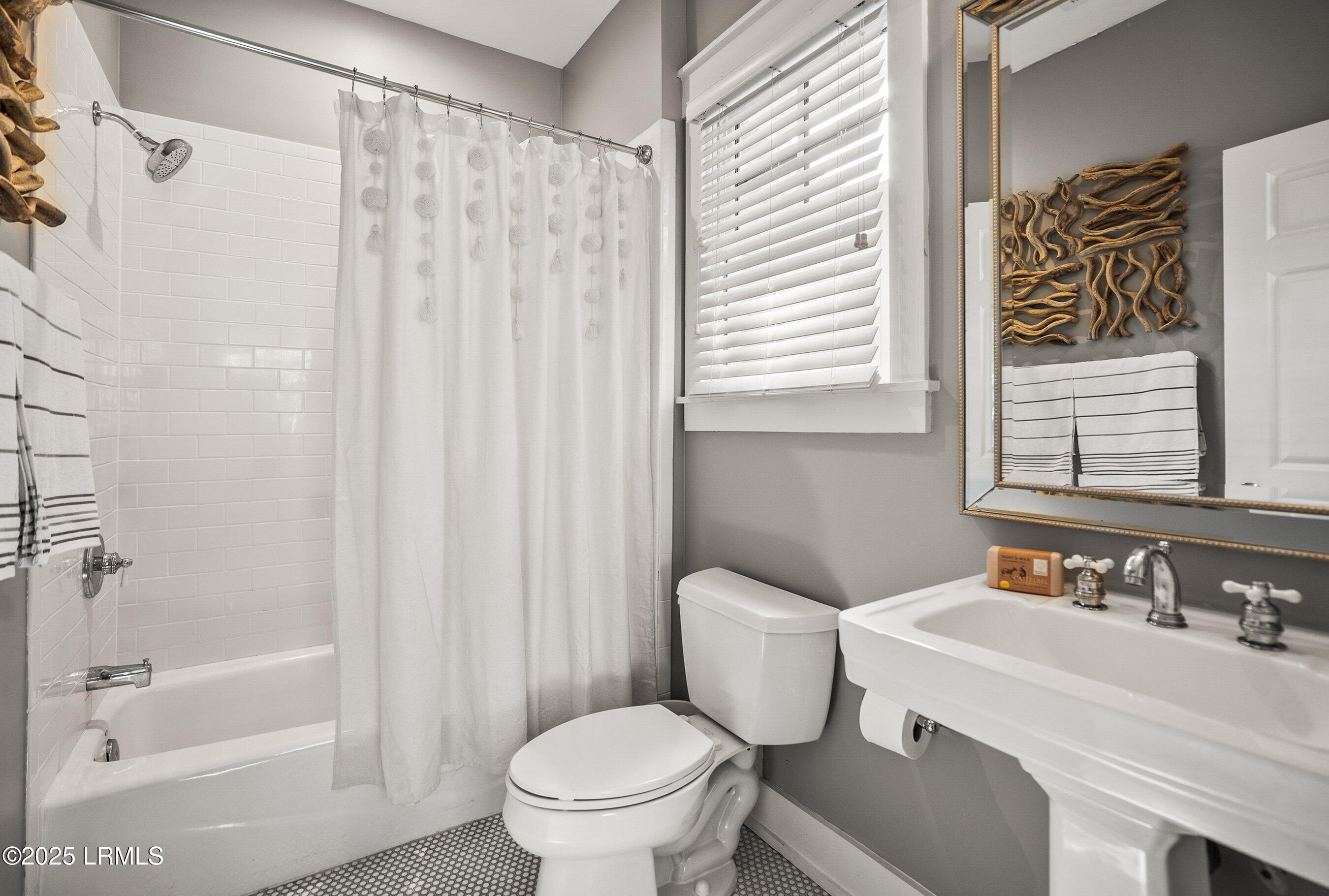 Okatie, South Carolina, 29909, United States, 4 Bedrooms Bedrooms, ,5 BathroomsBathrooms,Residential,Active,1946509